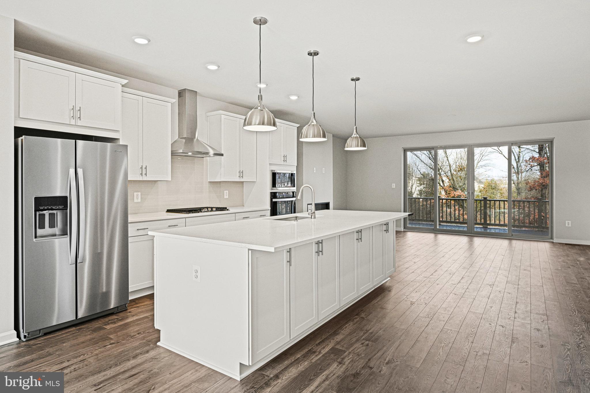 1702 Mocking Jay Terrace NE