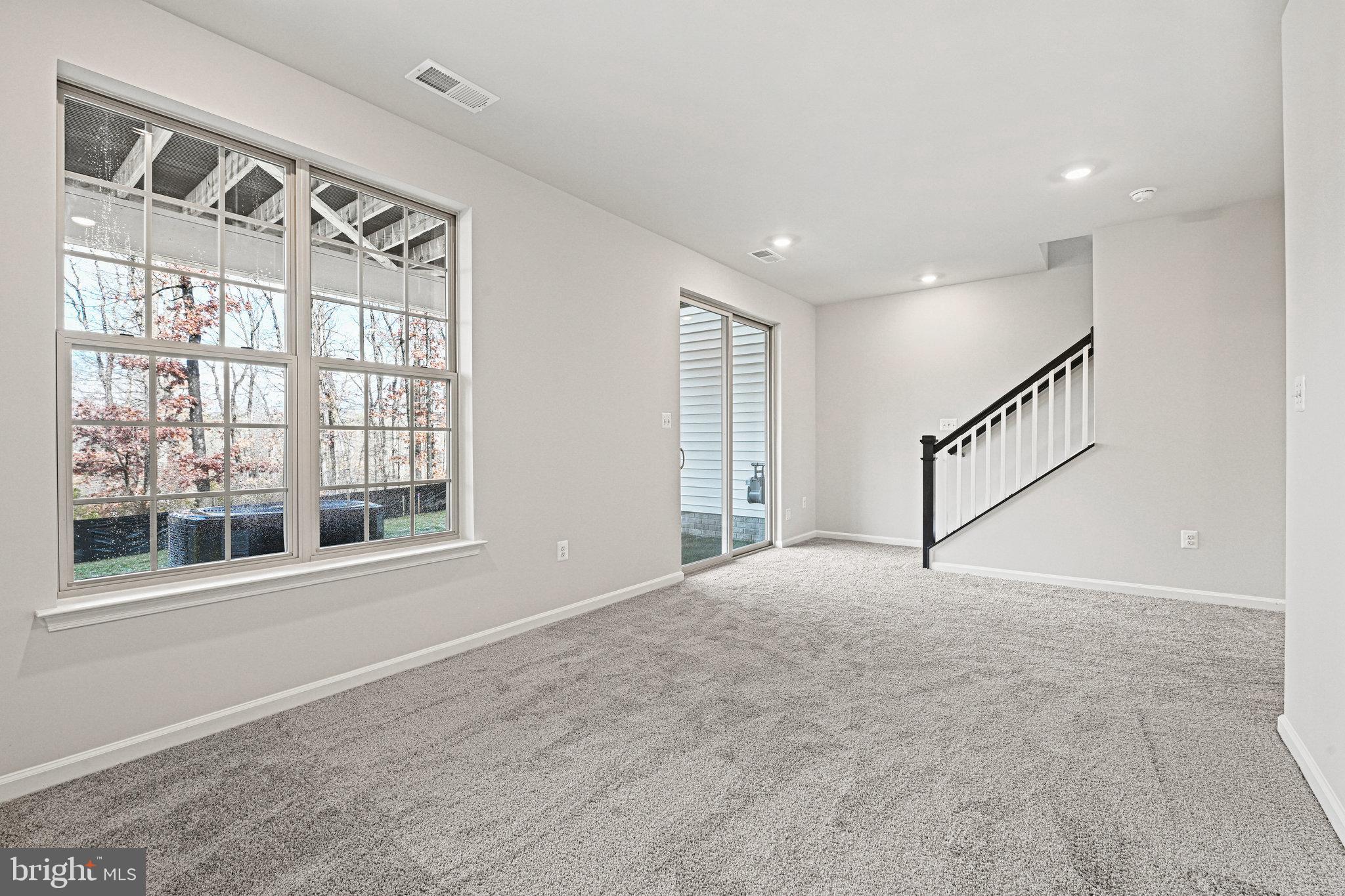 1702 Mocking Jay Terrace NE