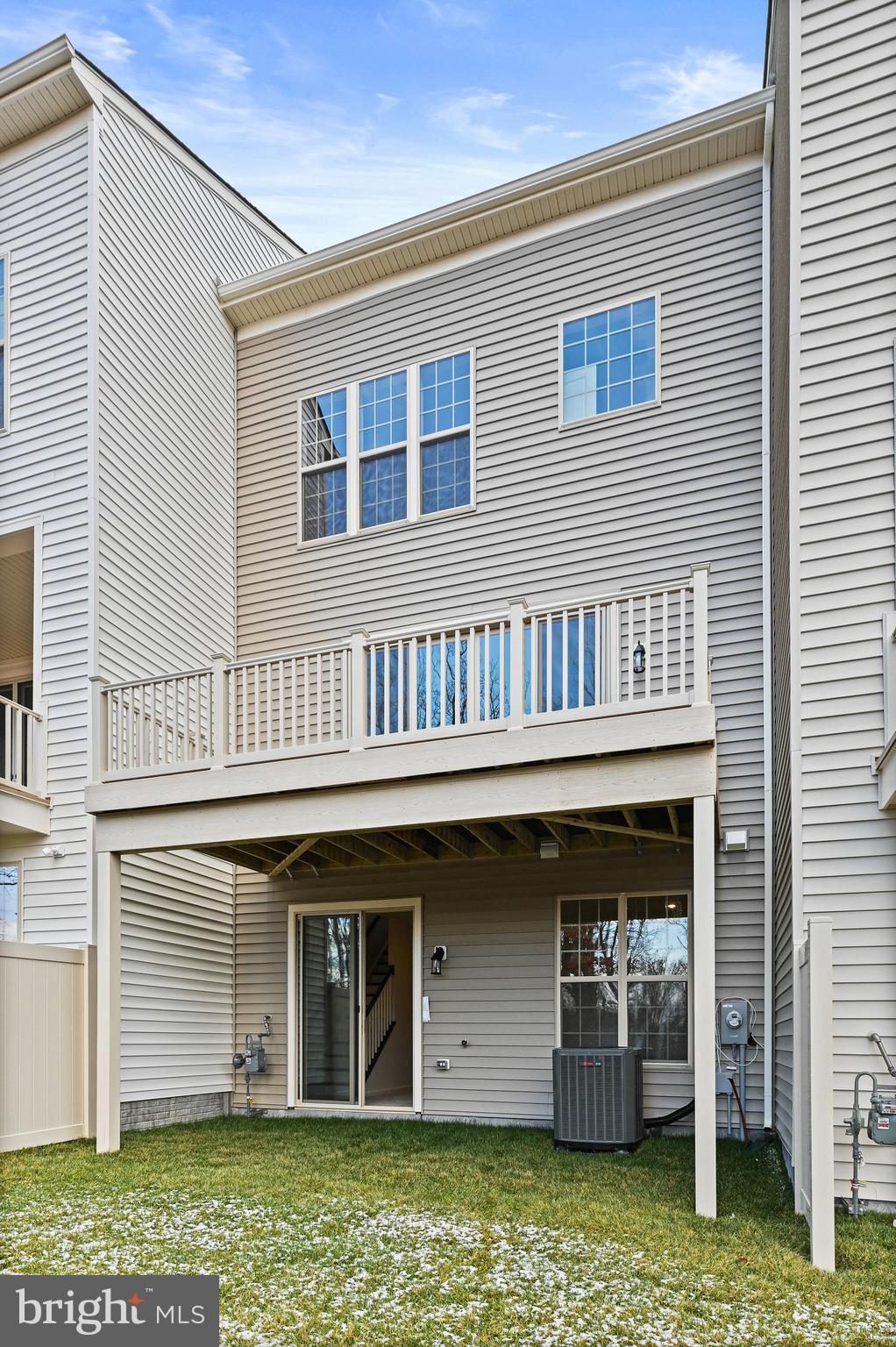1702 Mocking Jay Terrace NE