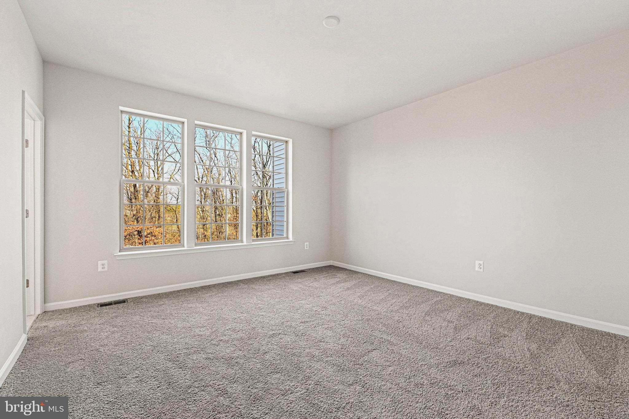1702 Mocking Jay Terrace NE