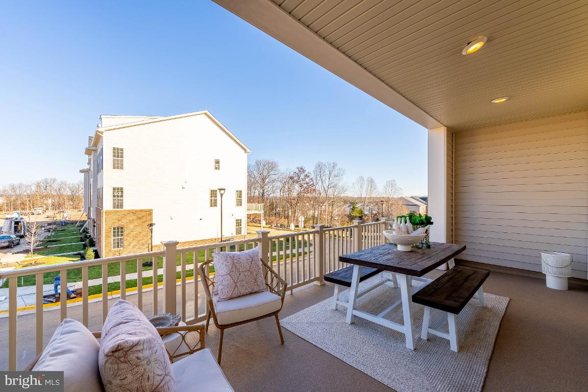 1403 Tawny Thrasher Terrace NE