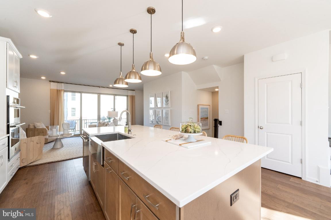 1403 Tawny Thrasher Terrace NE