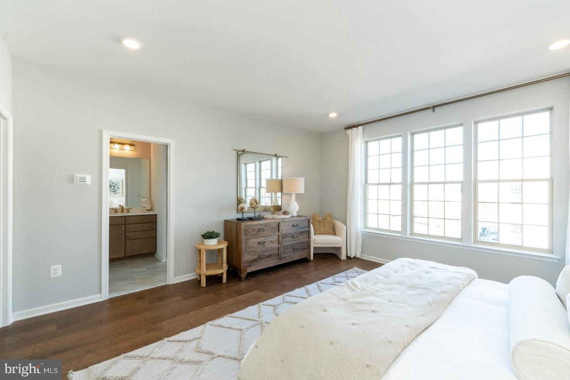 1403 Tawny Thrasher Terrace NE