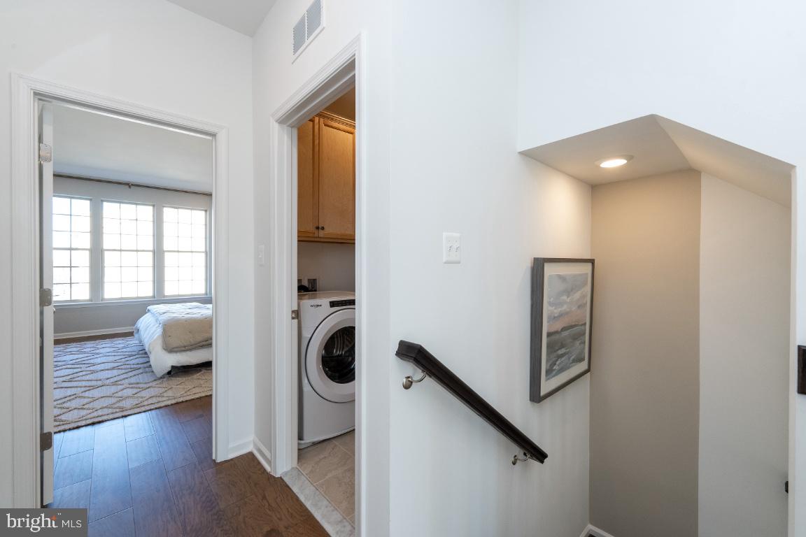 1403 Tawny Thrasher Terrace NE