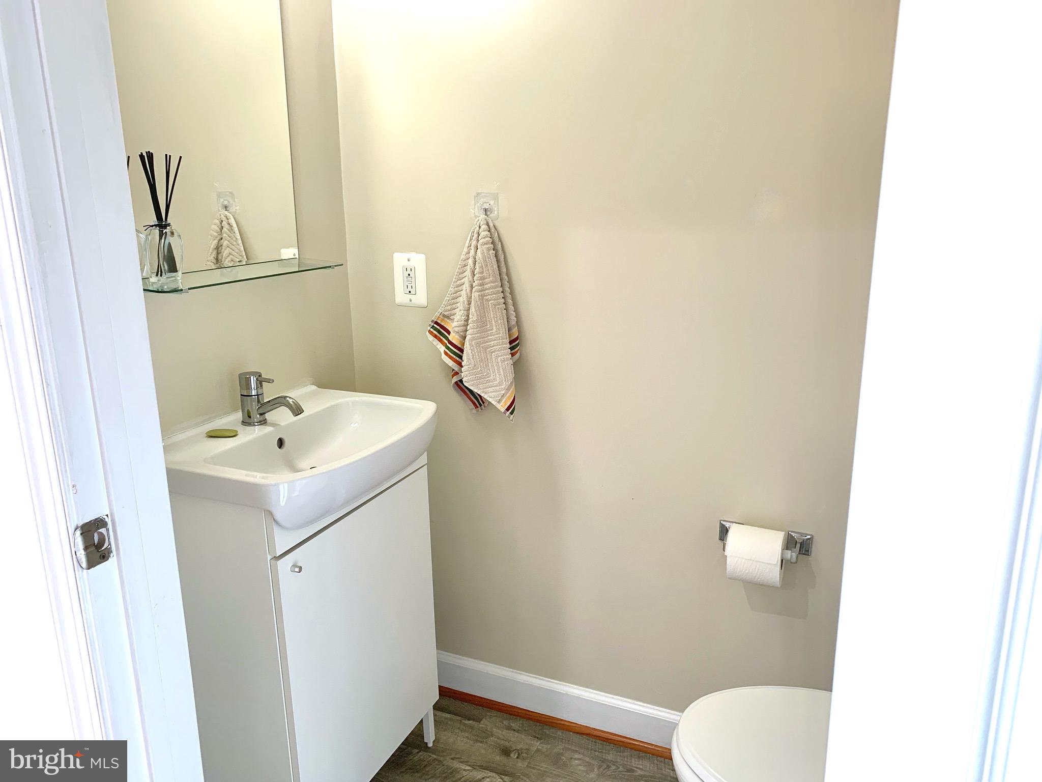 22777 Fountain Grove Square