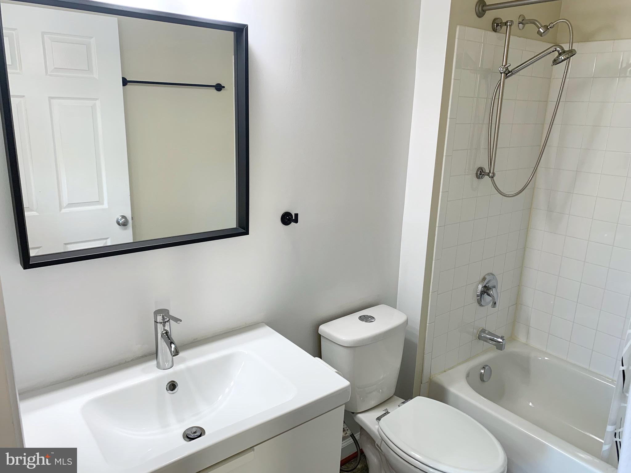 22777 Fountain Grove Square