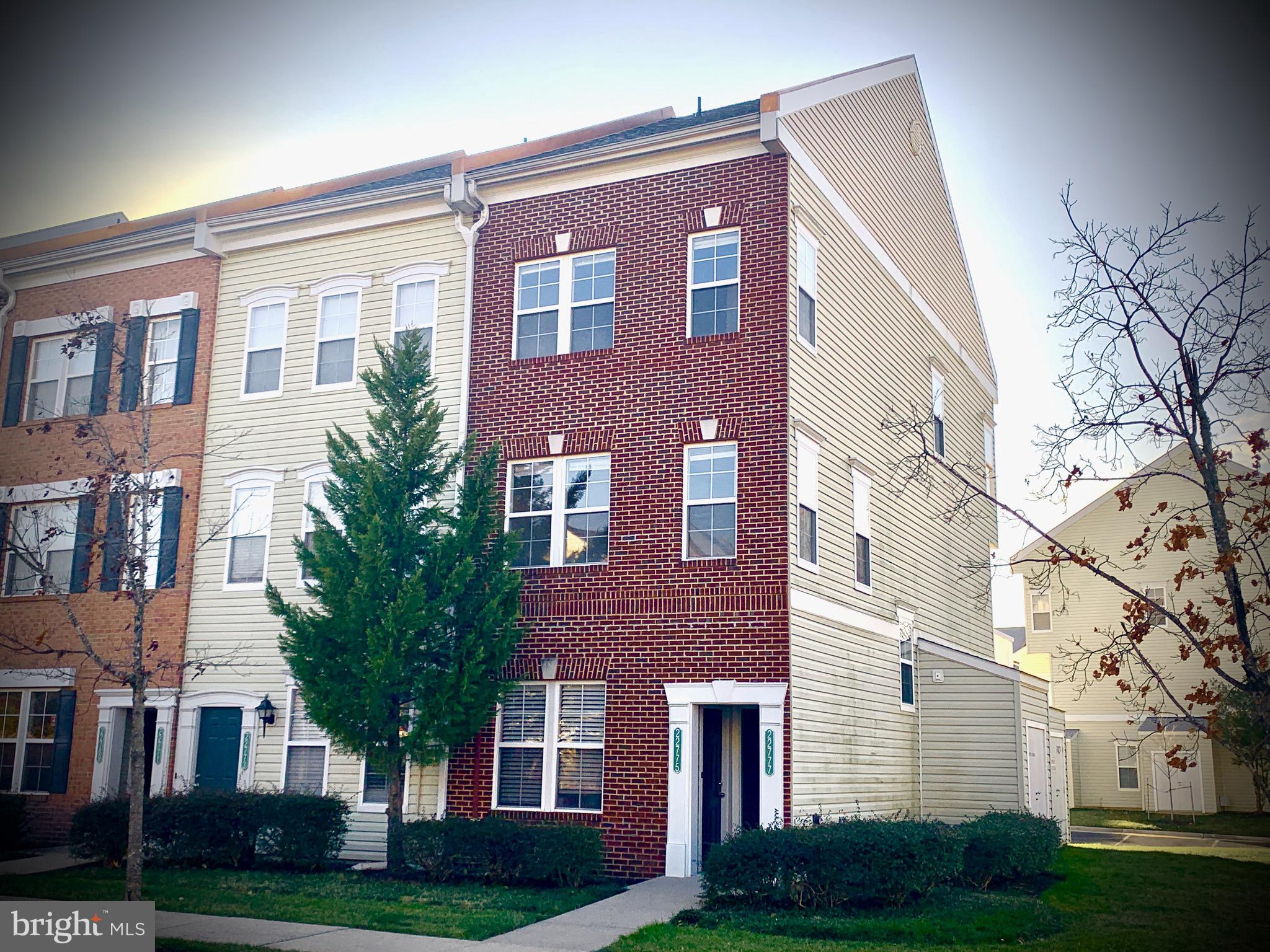 22777 Fountain Grove Square