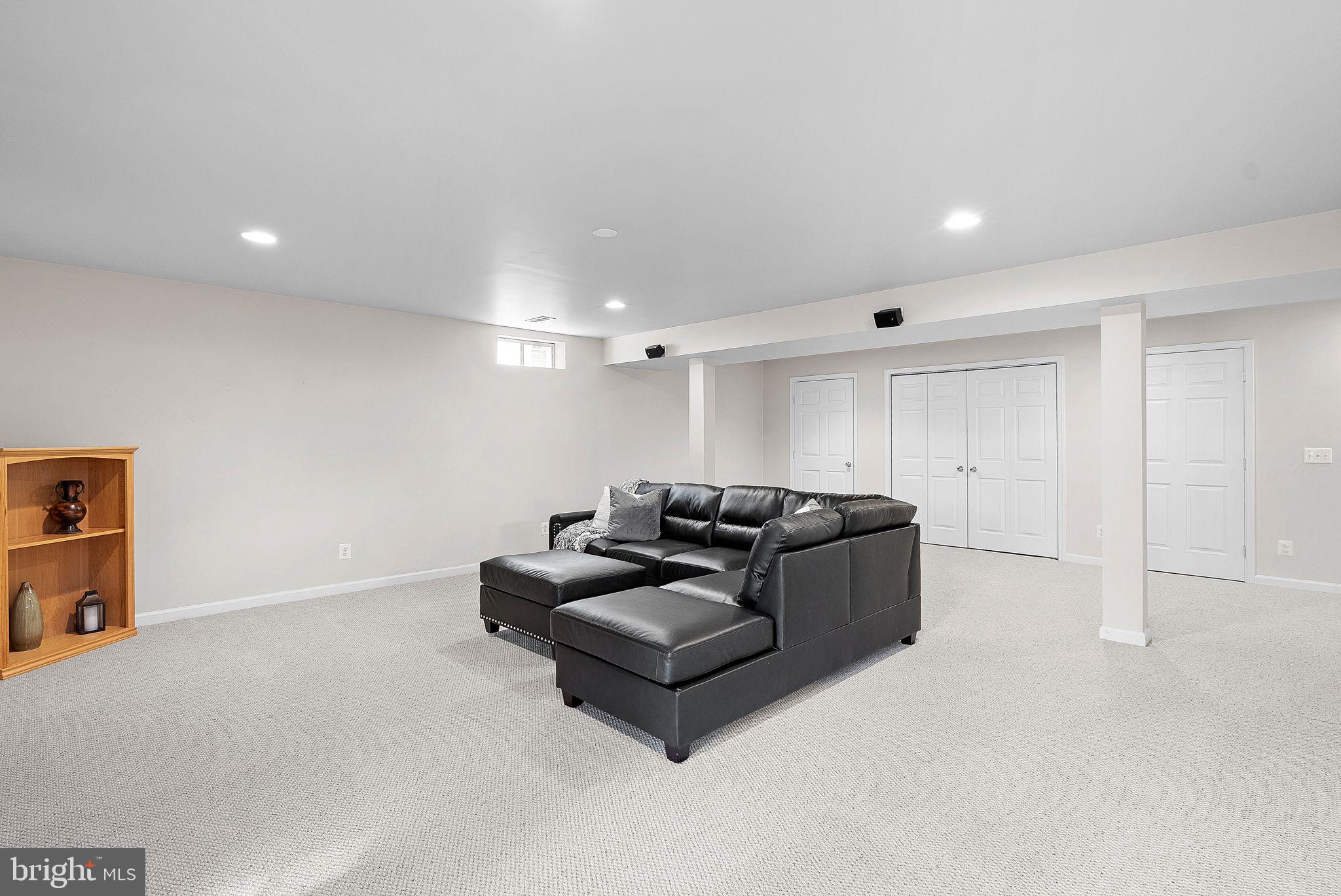 21508 Thornhill Place