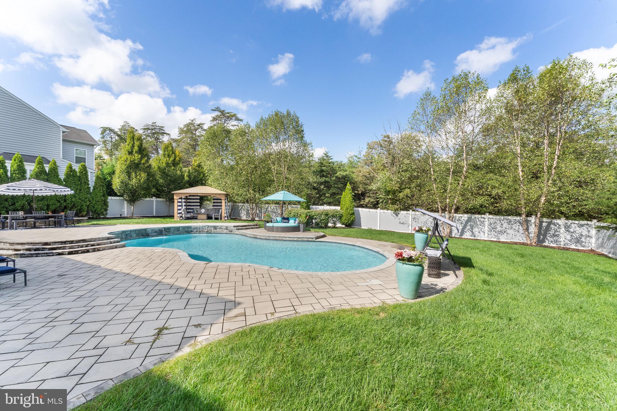 1422 Balderston Court NE
