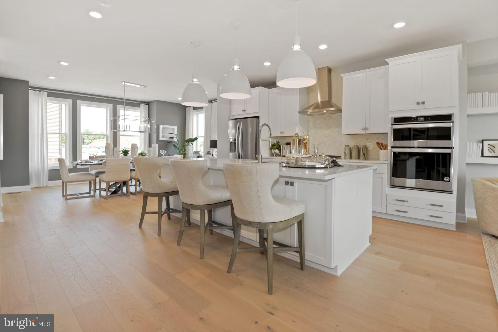 1407 Tawny Thrasher Terrace NE