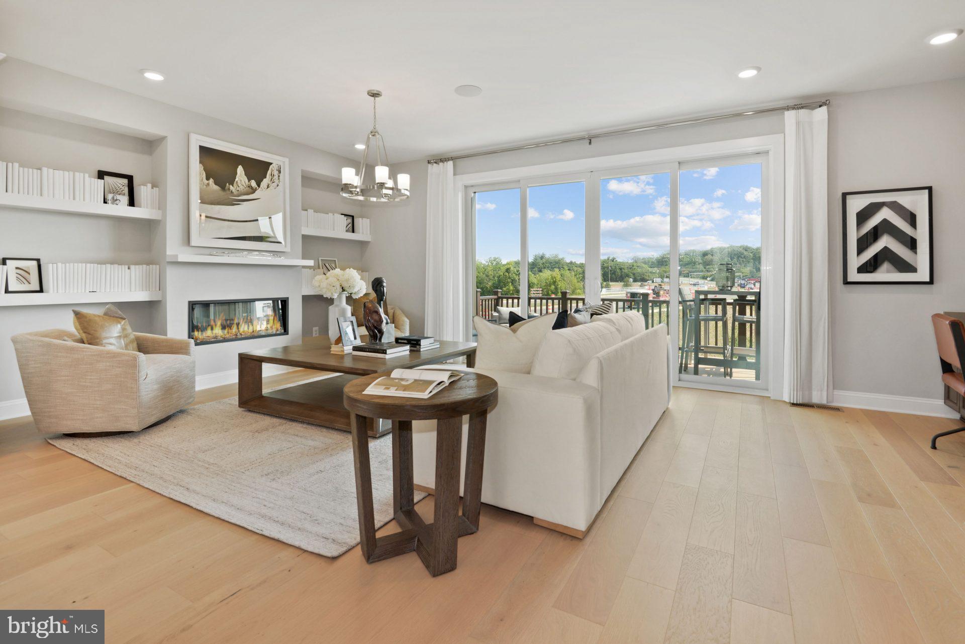 1407 Tawny Thrasher Terrace NE