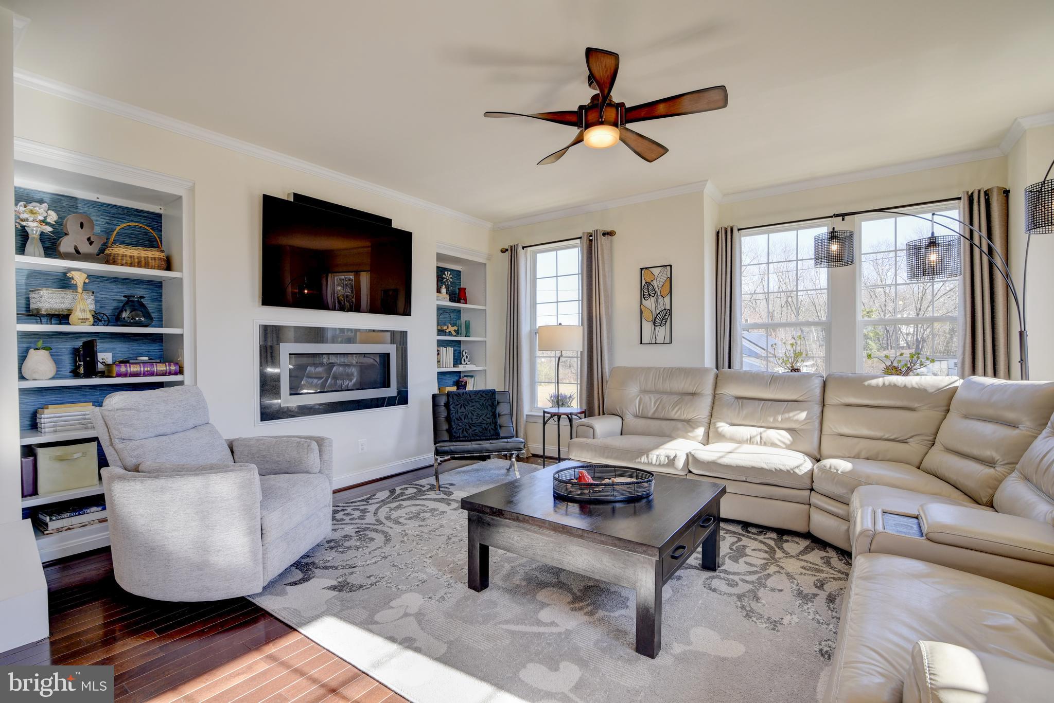 22891 Locust Lane