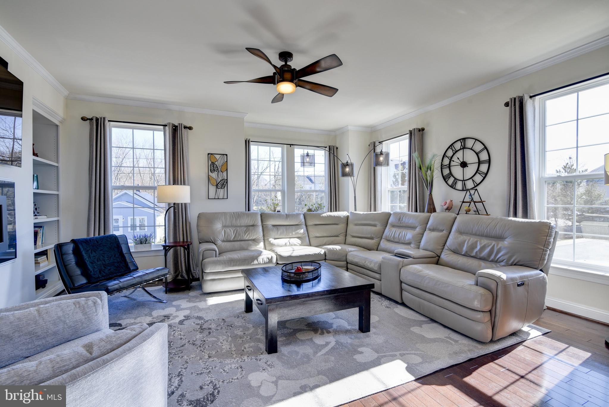 22891 Locust Lane