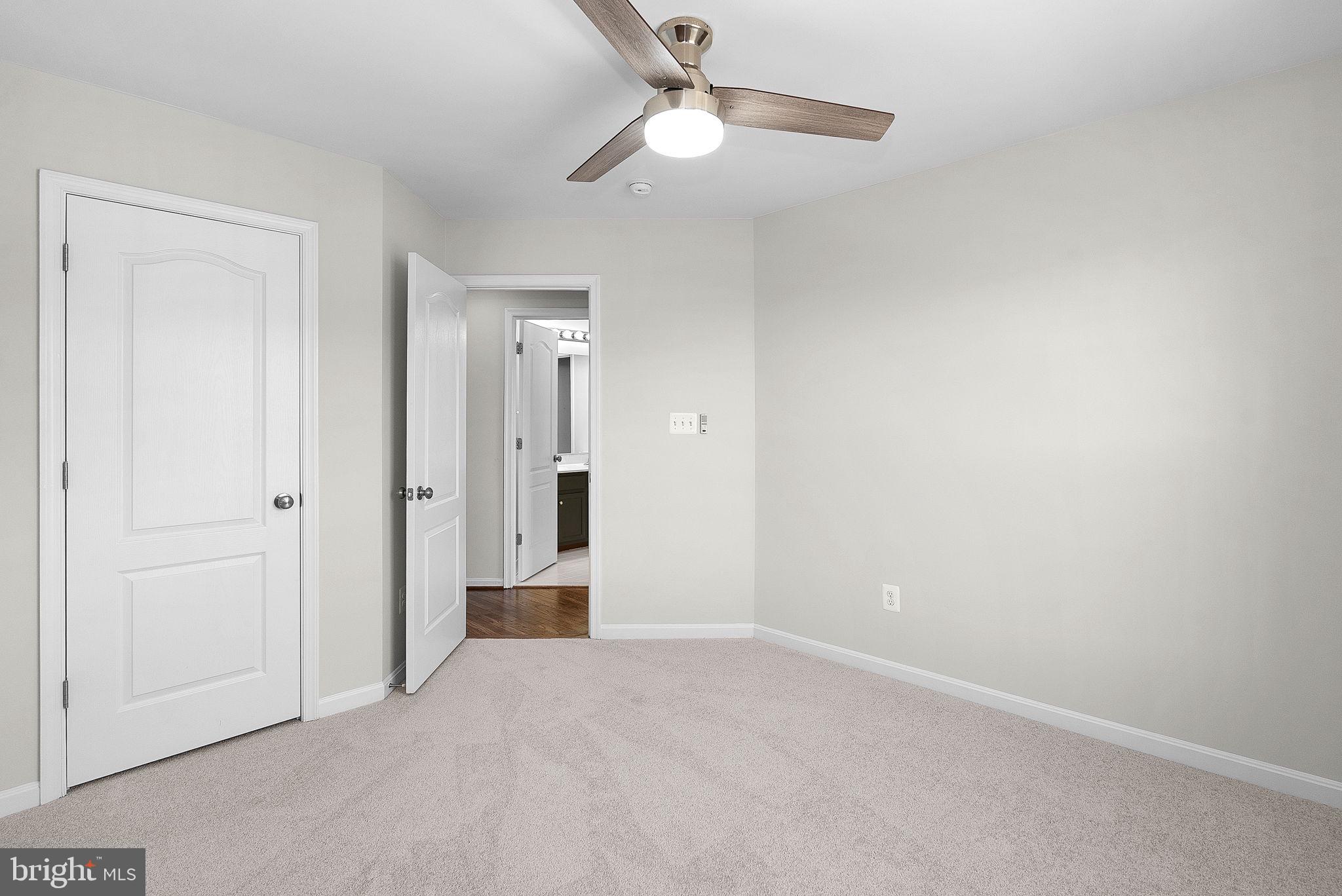 25125 Sweet Myrtle Square