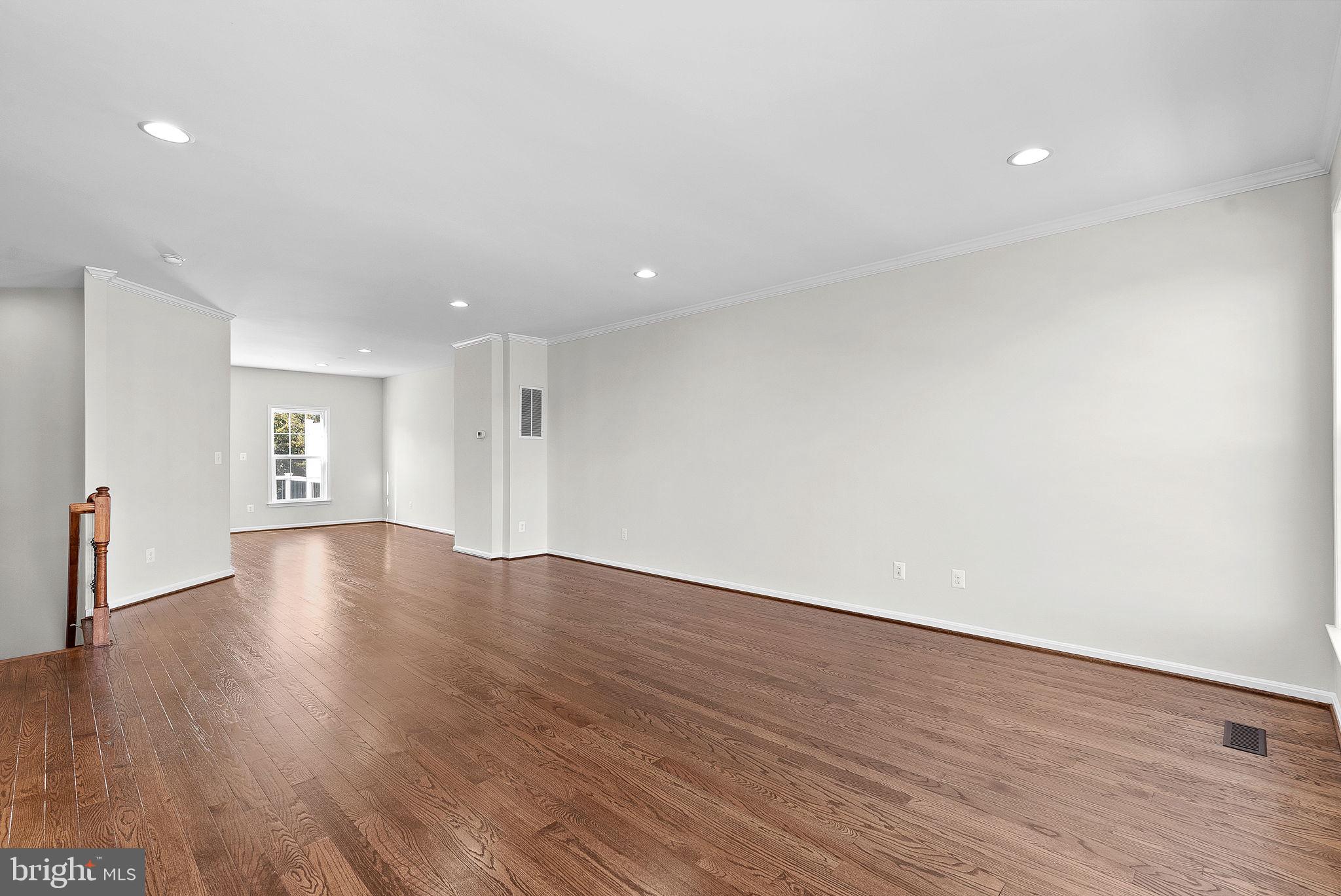 25125 Sweet Myrtle Square