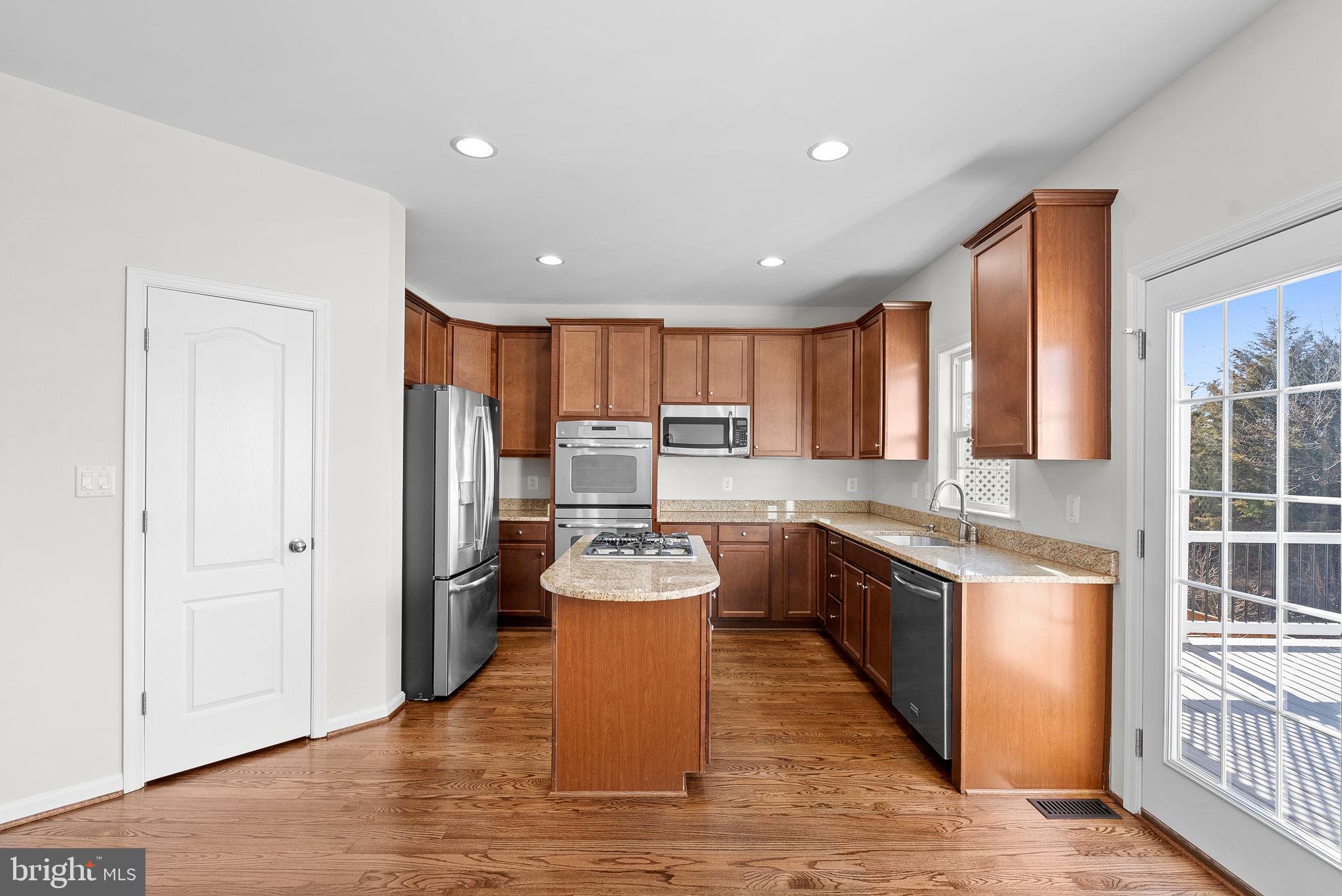25125 Sweet Myrtle Square