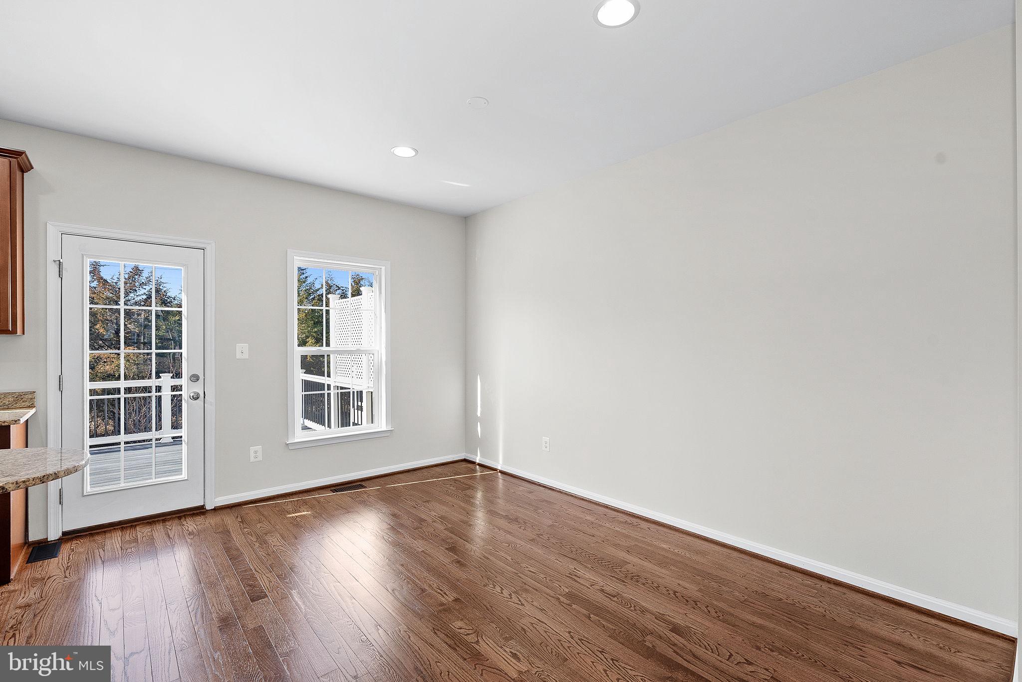 25125 Sweet Myrtle Square
