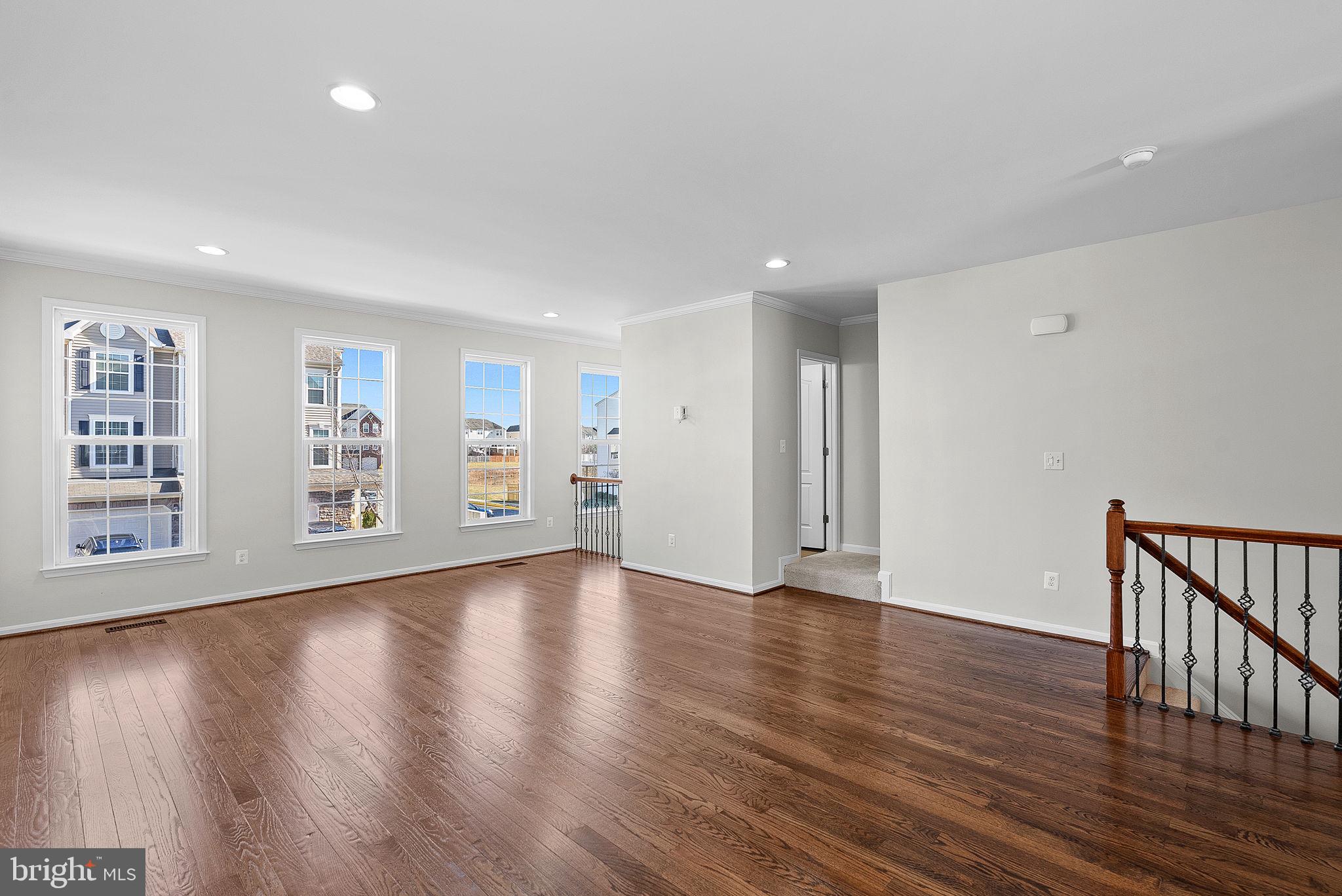 25125 Sweet Myrtle Square
