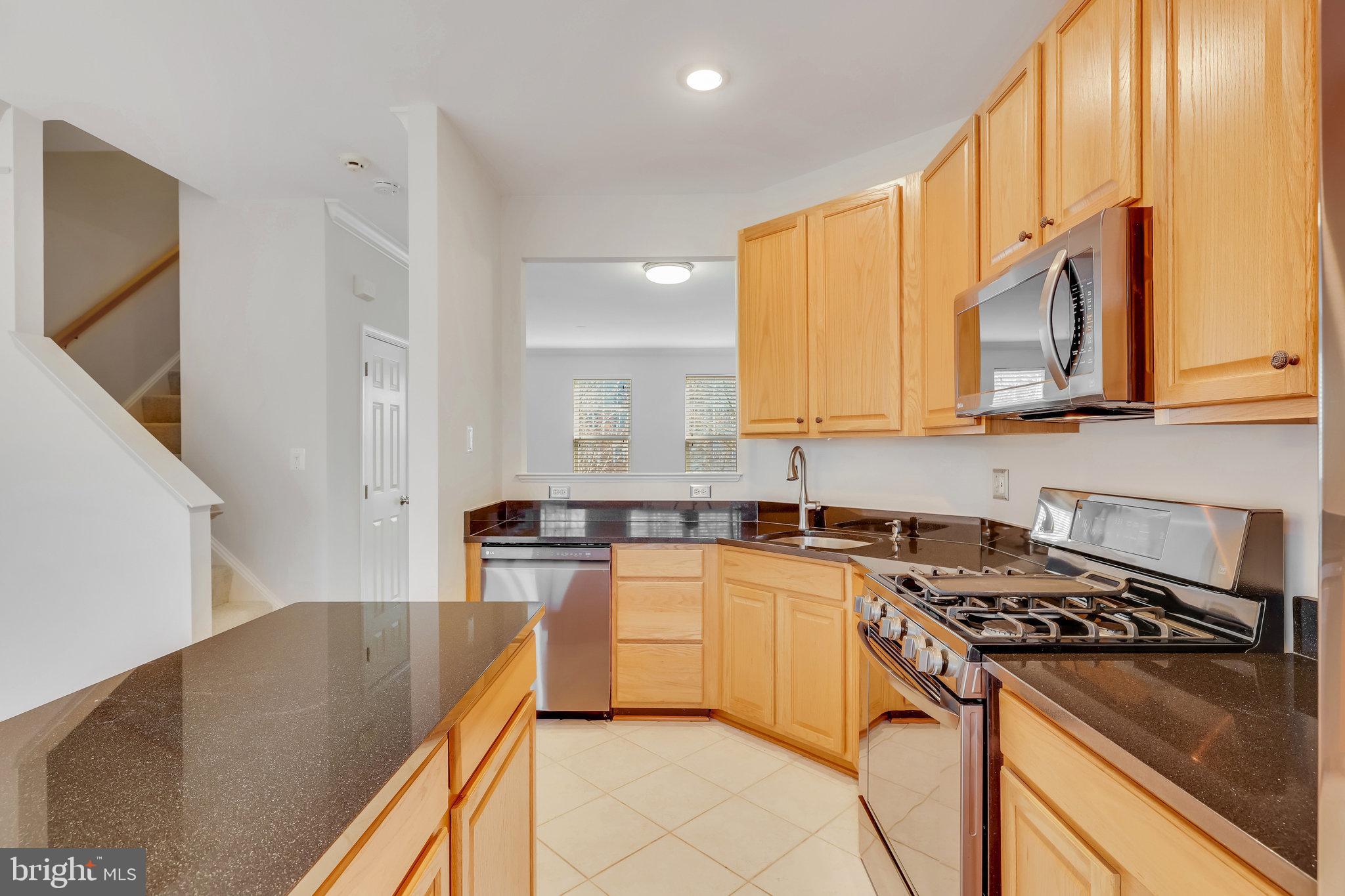 43079 Autumnwood Square