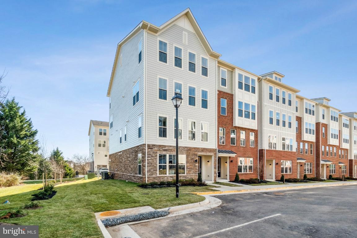 757 Mount Airy Terrace NE