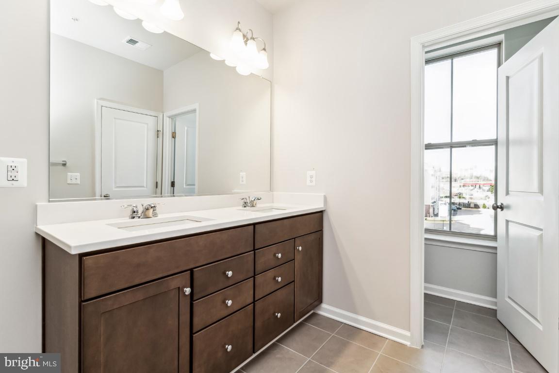 757 Mount Airy Terrace NE
