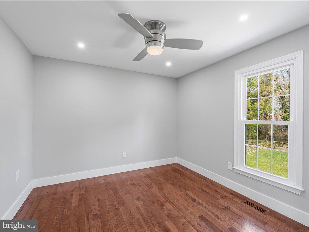 124 Hamilton Rd