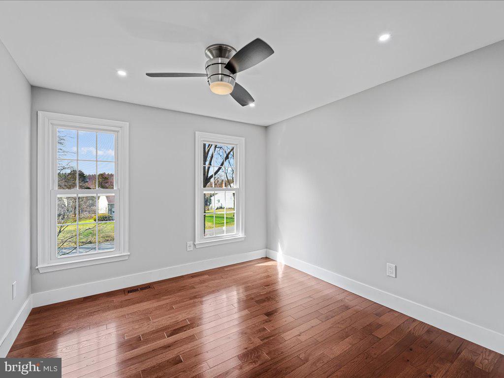 124 Hamilton Rd