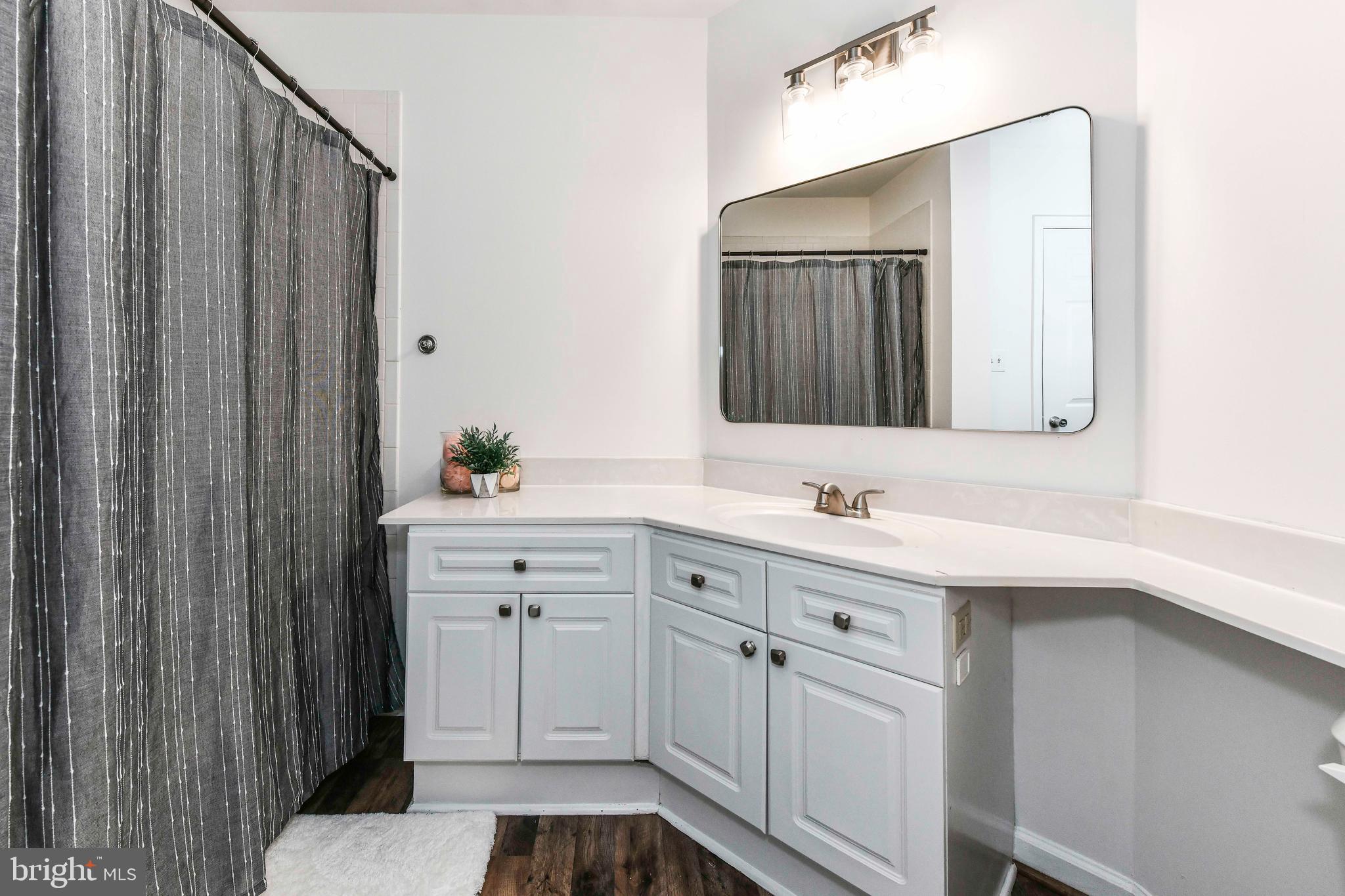 20313 Beechwood Terrace Unit: 103