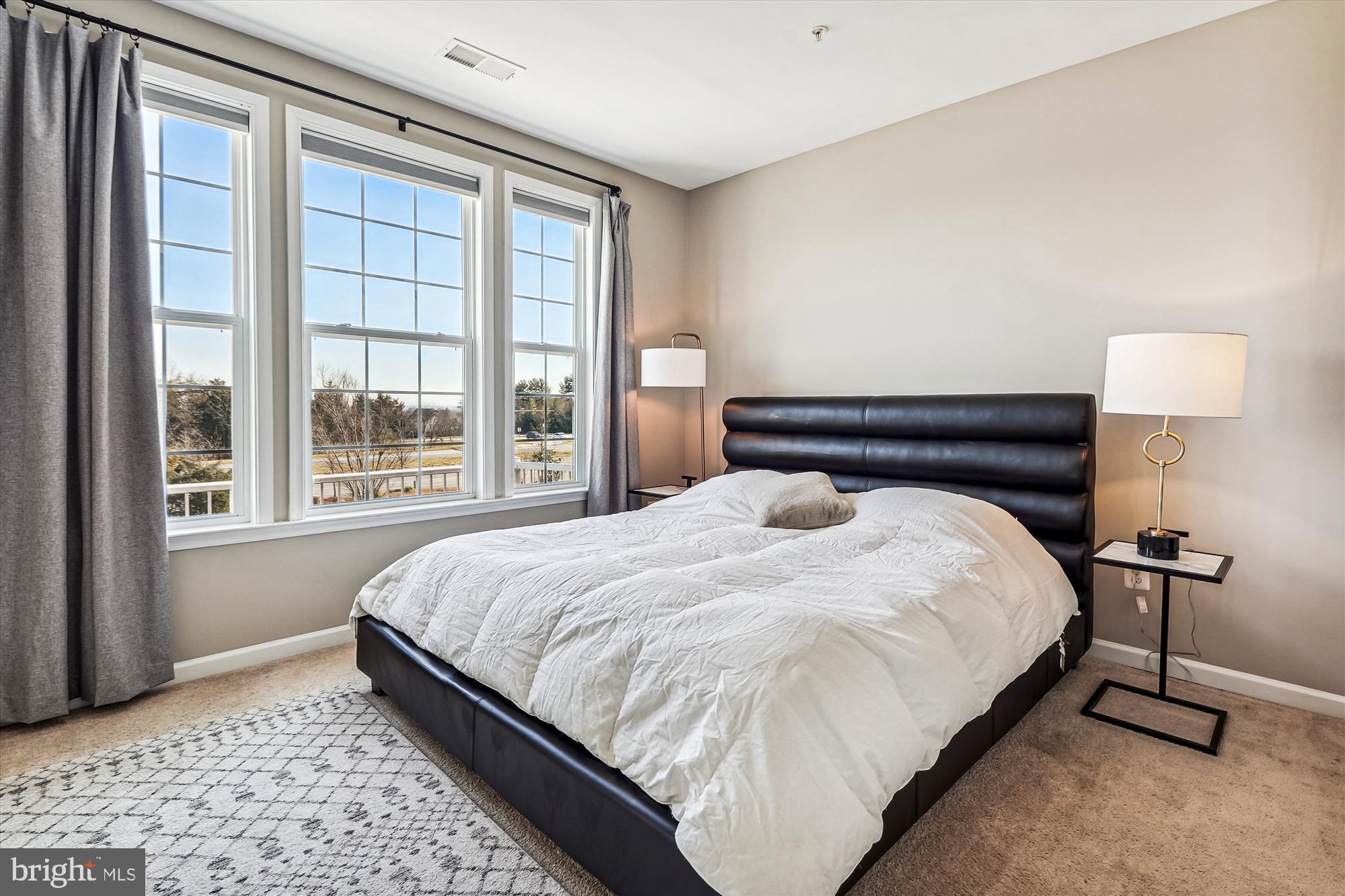 21176 Belmont View