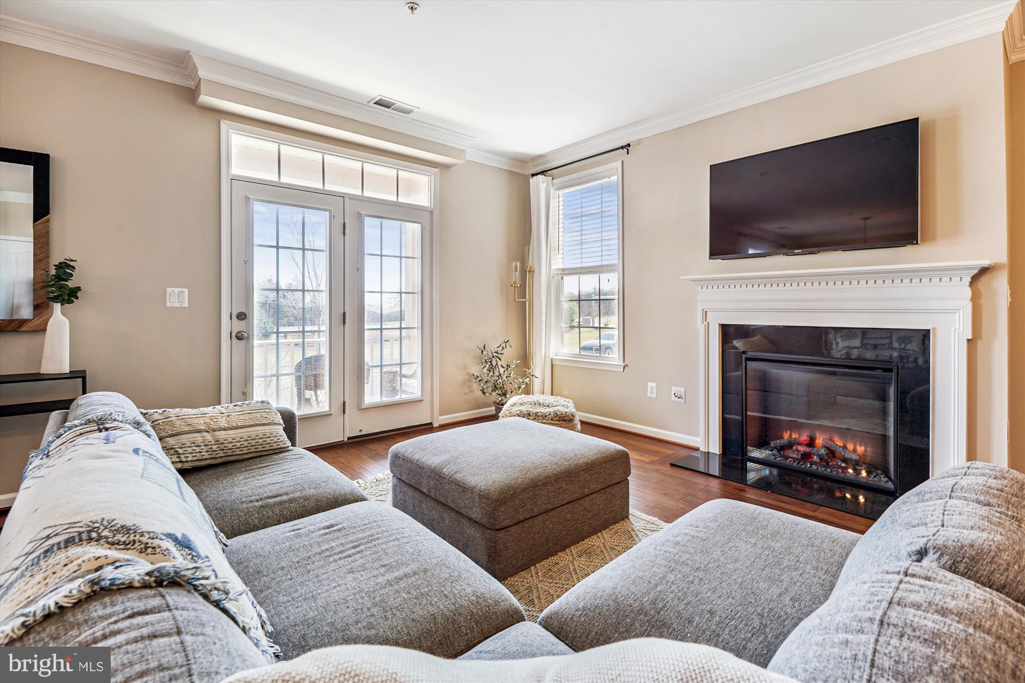 21176 Belmont View