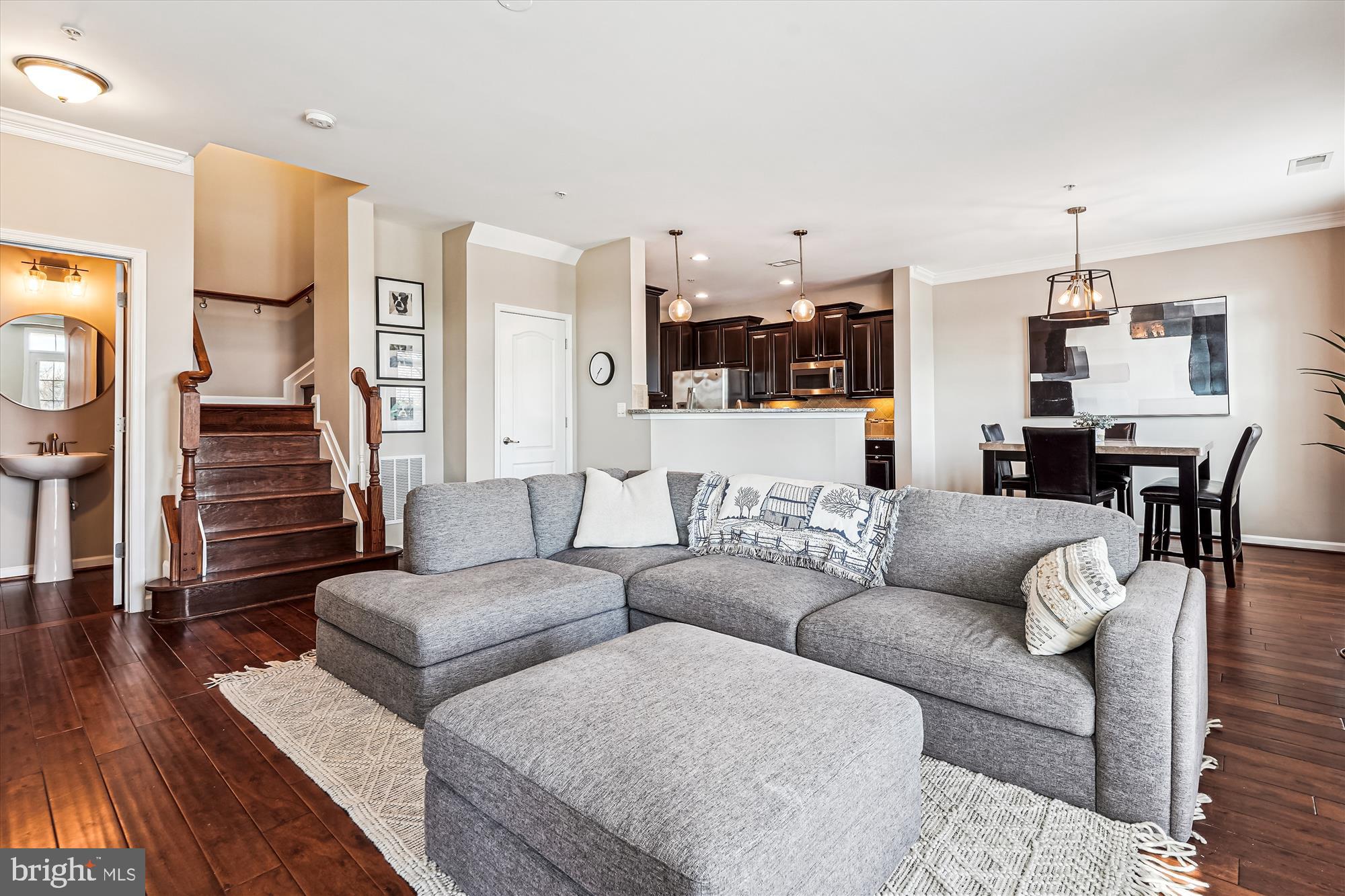 21176 Belmont View