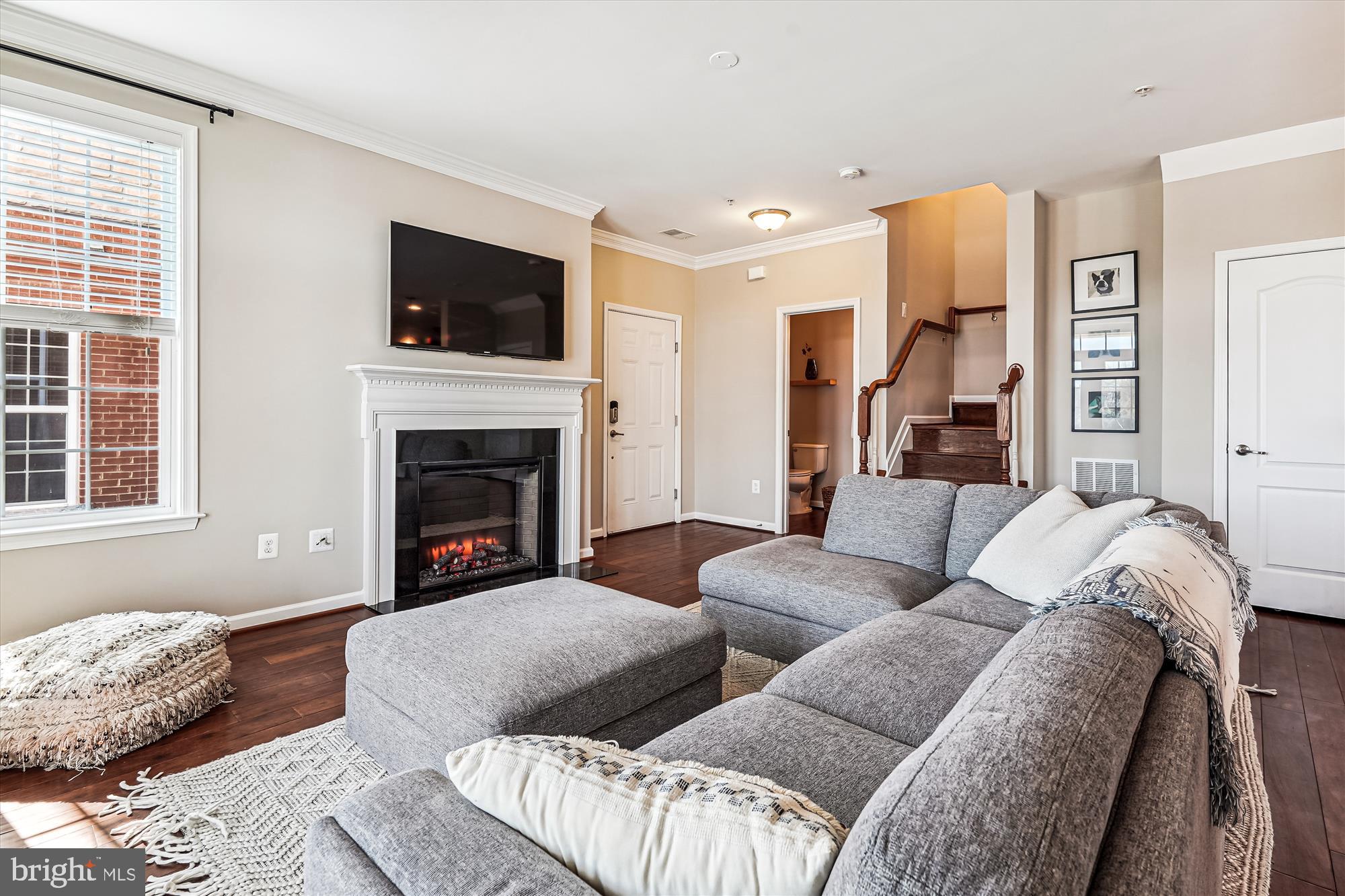 21176 Belmont View