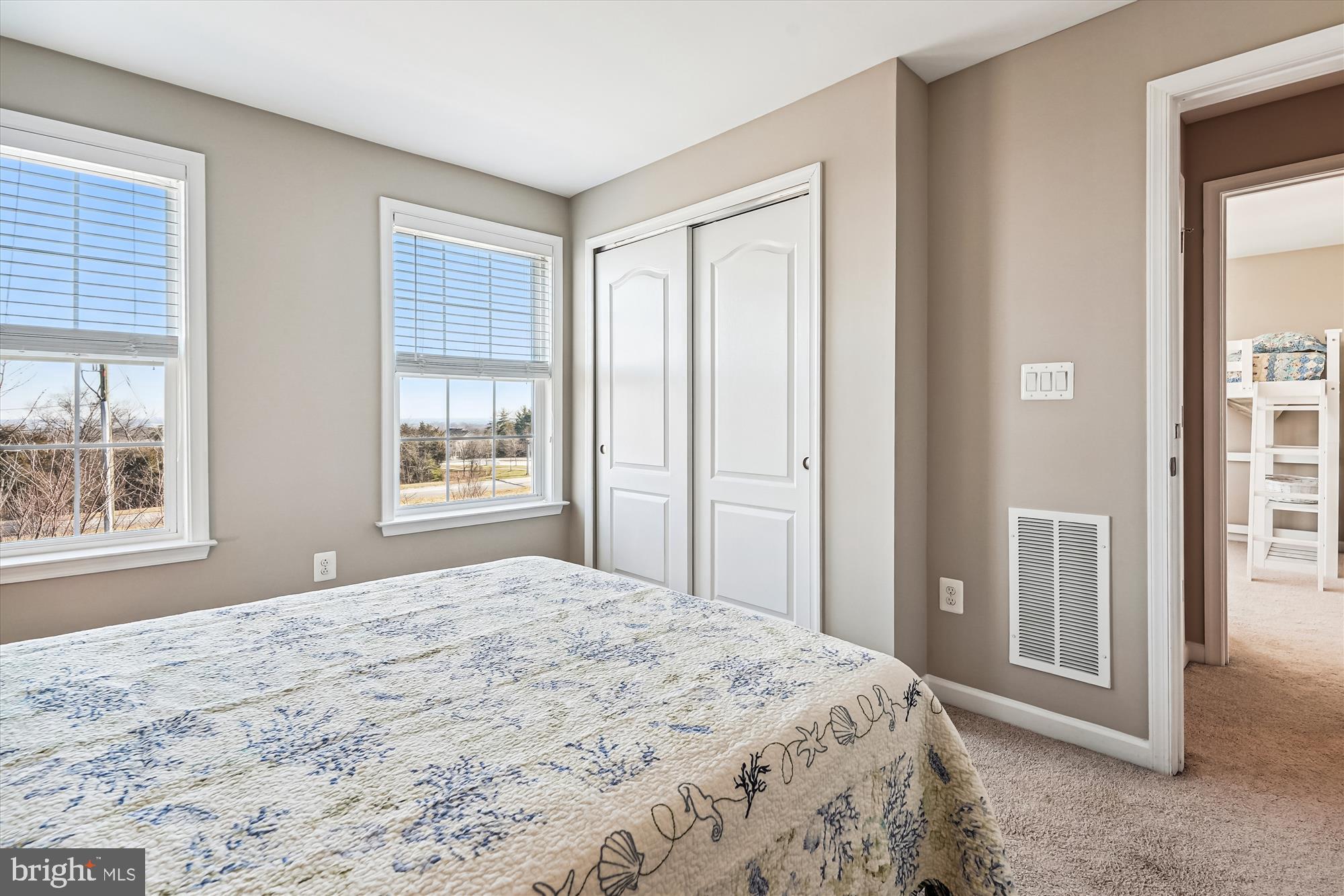 21176 Belmont View