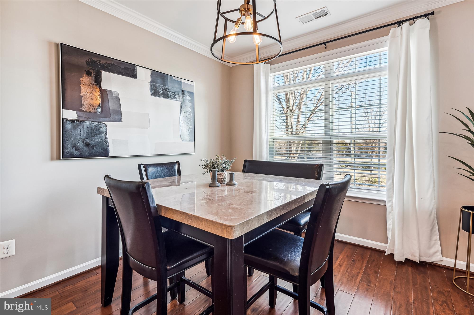 21176 Belmont View