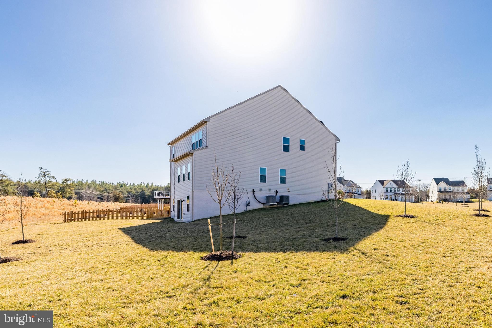 41493 Goldenwave Ln