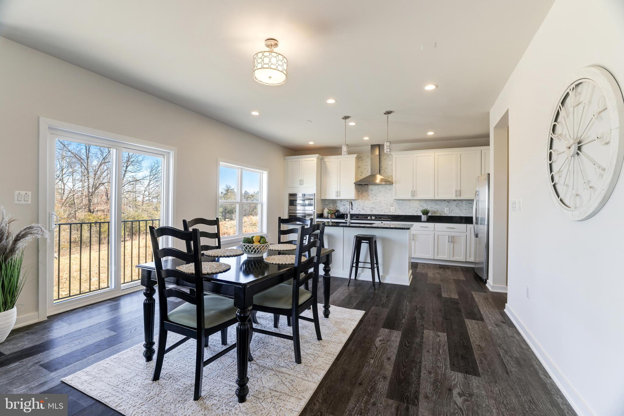 41493 Goldenwave Ln