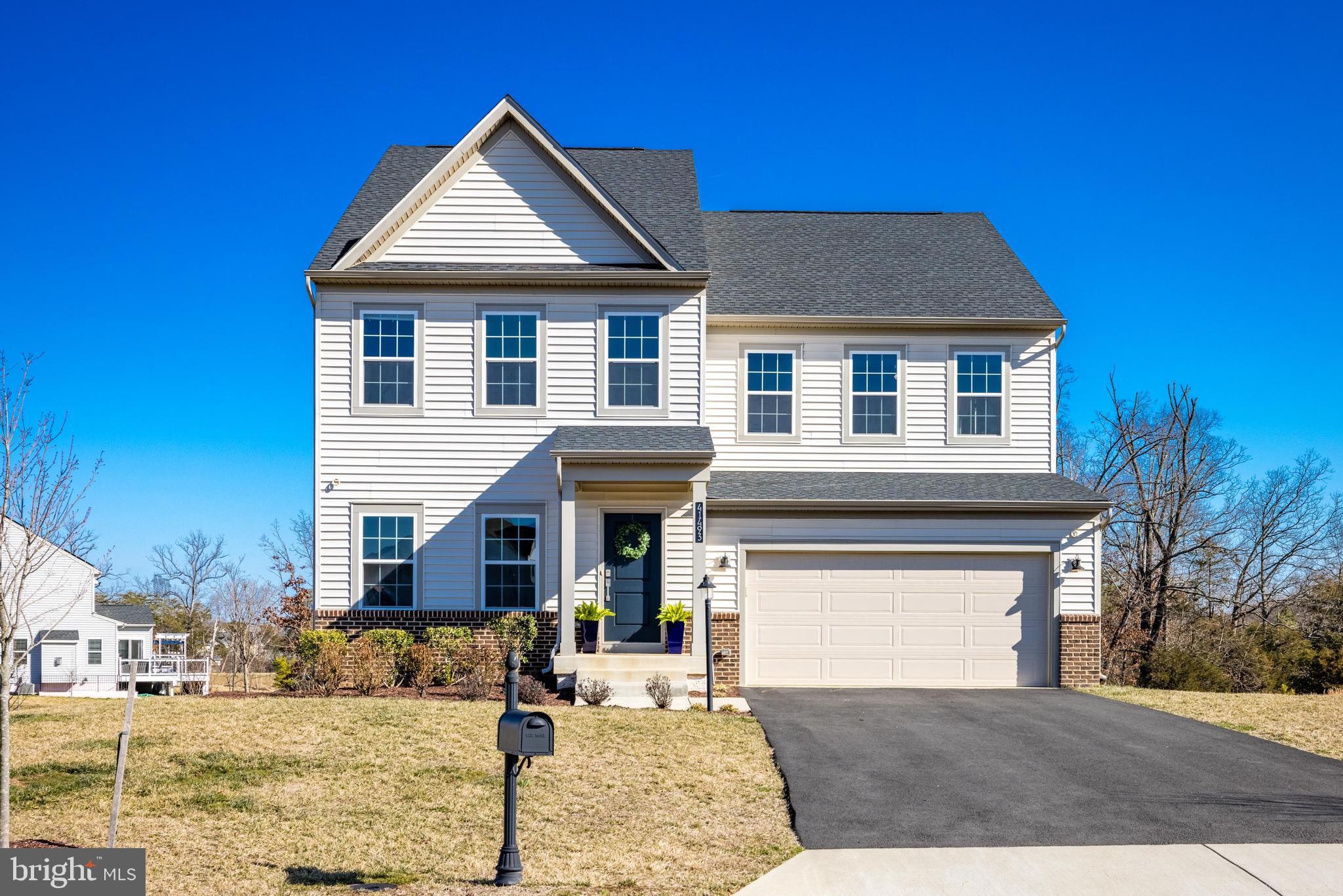 41493 Goldenwave Ln