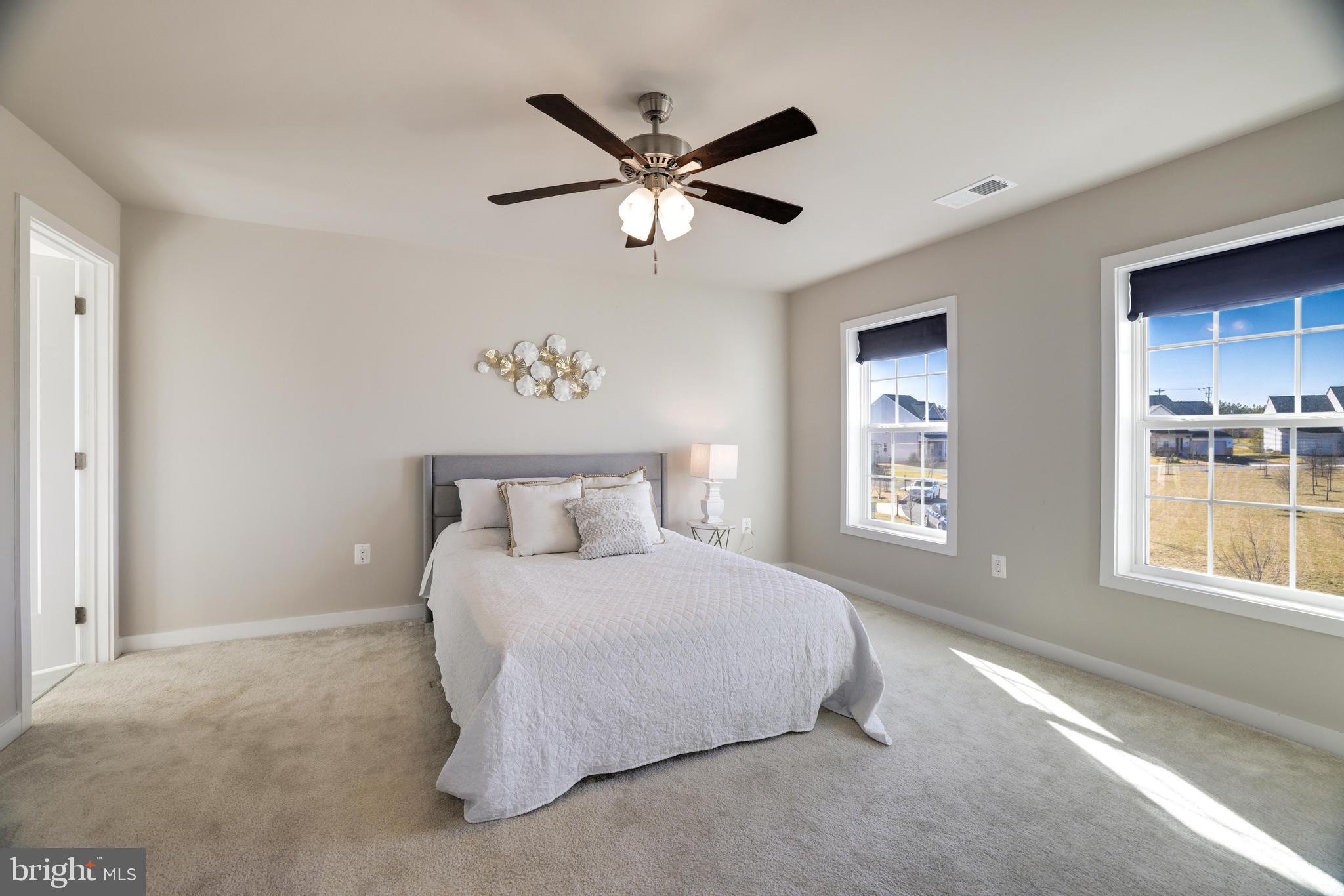 41493 Goldenwave Ln