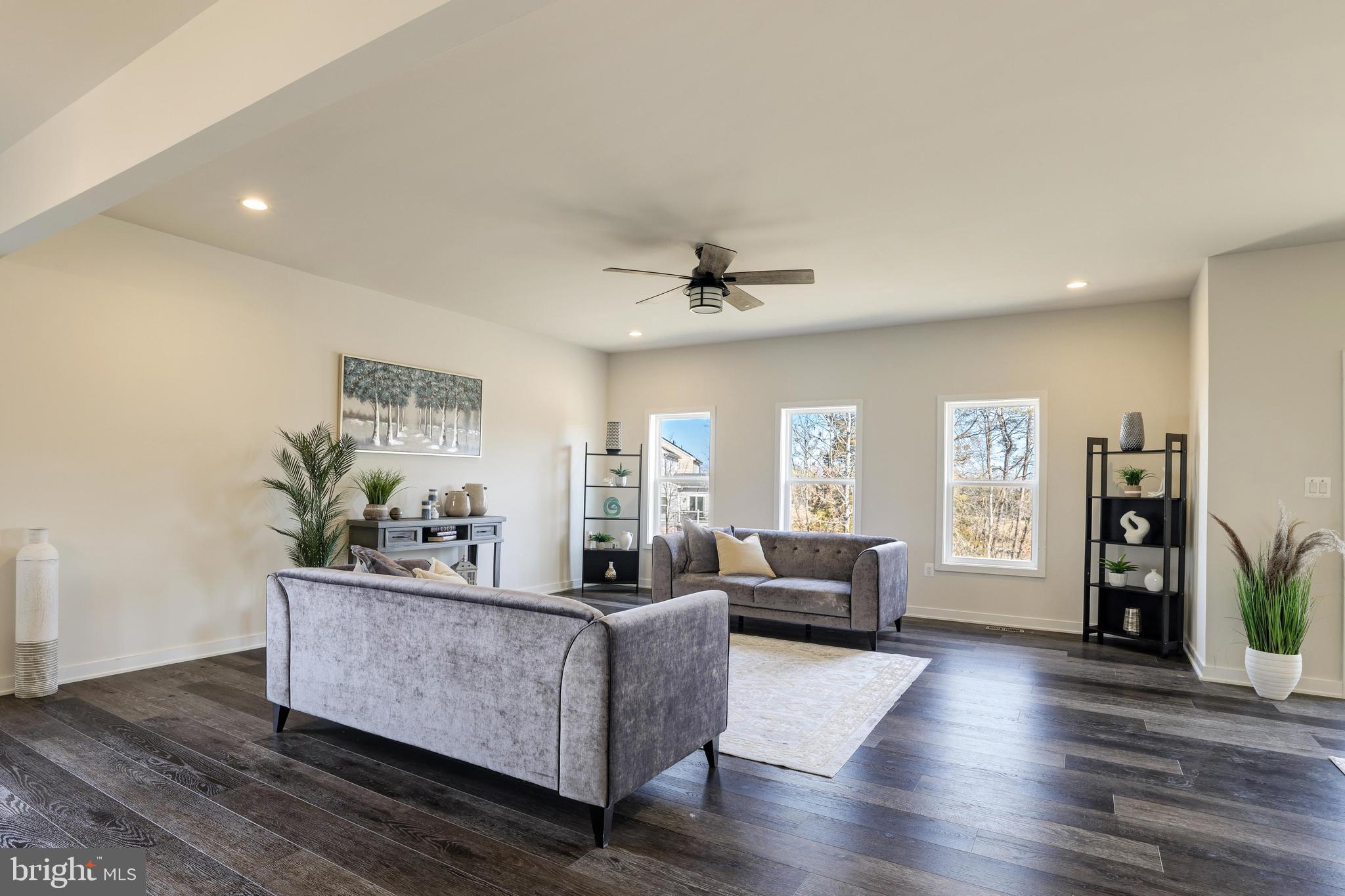 41493 Goldenwave Ln