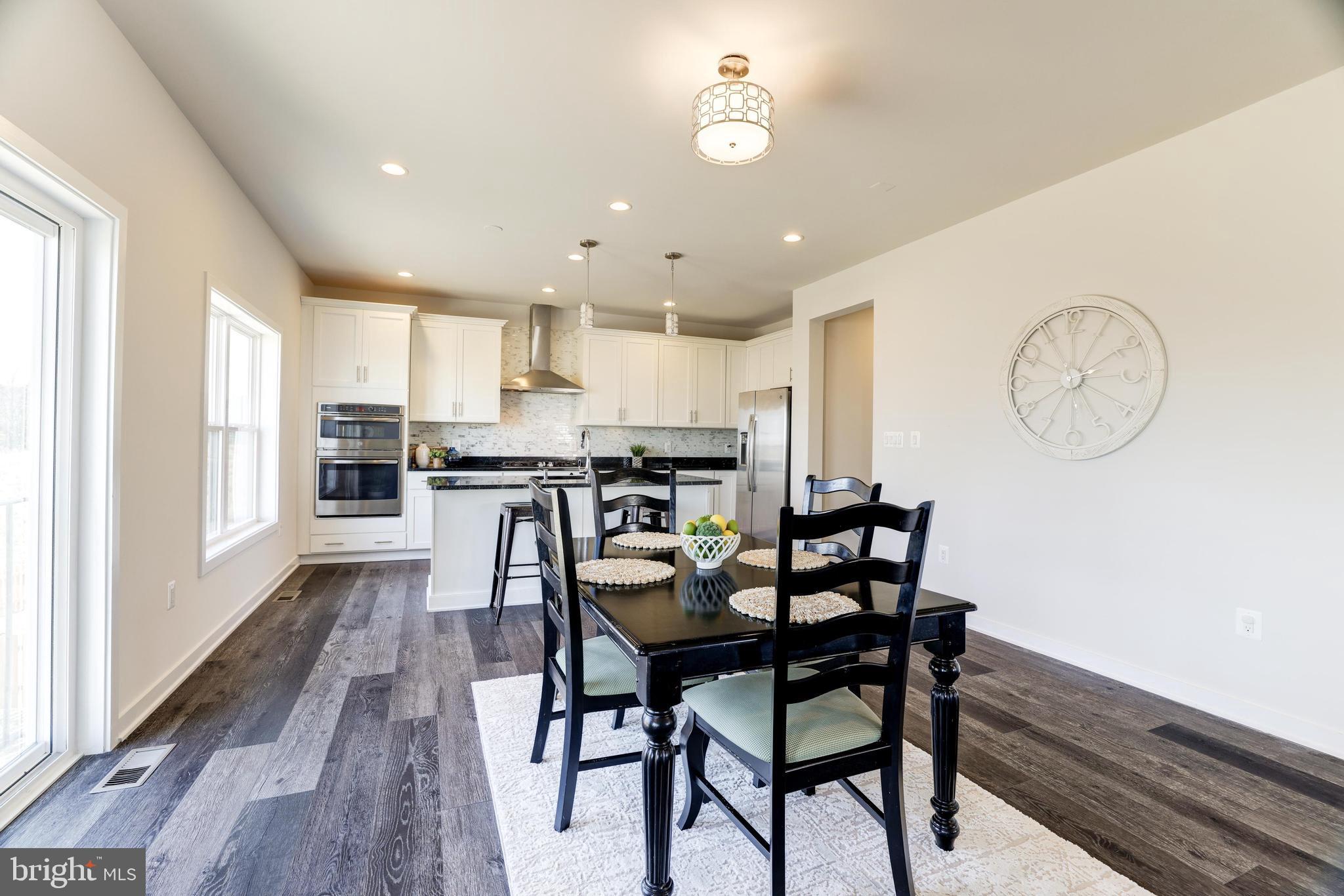 41493 Goldenwave Ln
