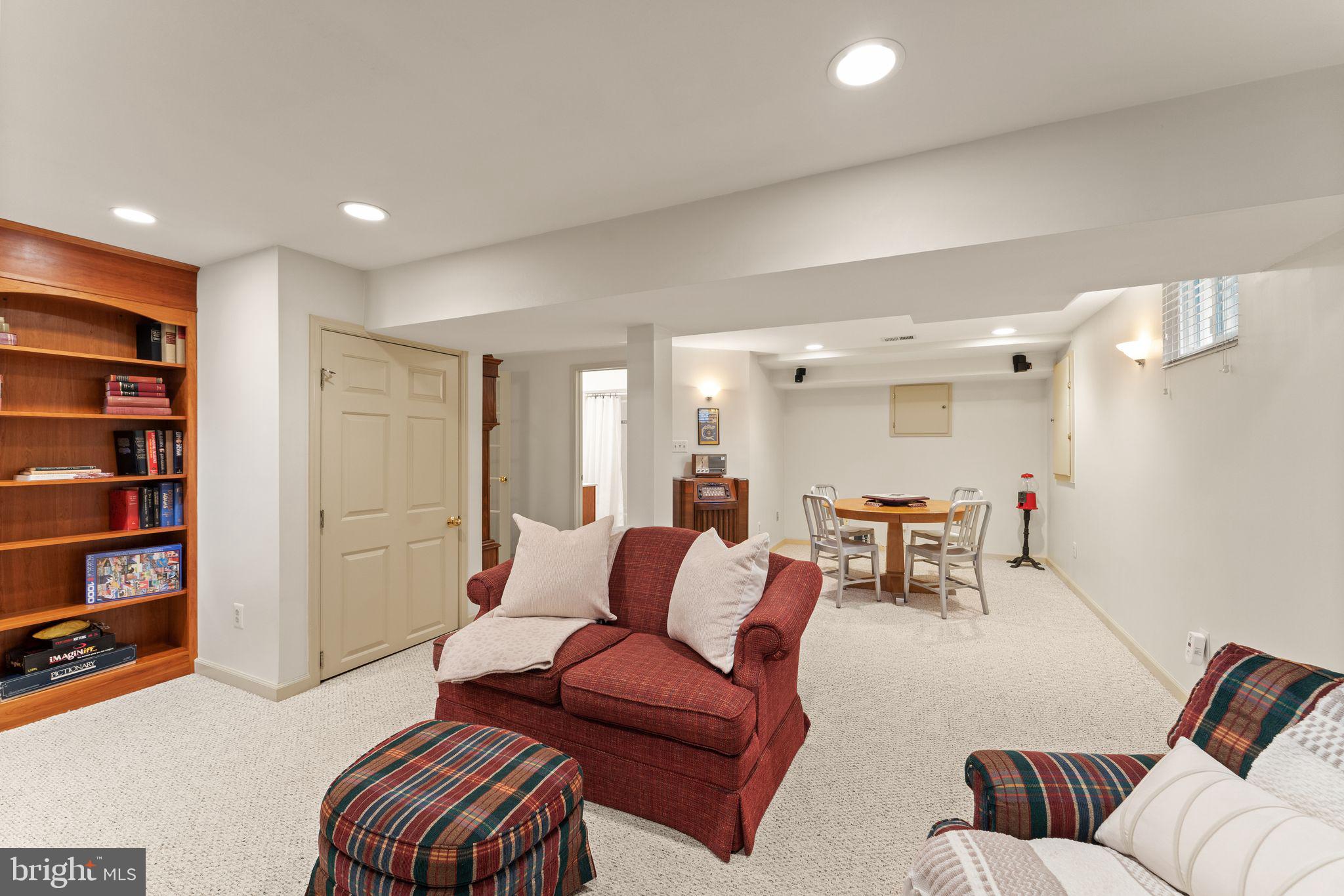 20699 Settlers Point Pl