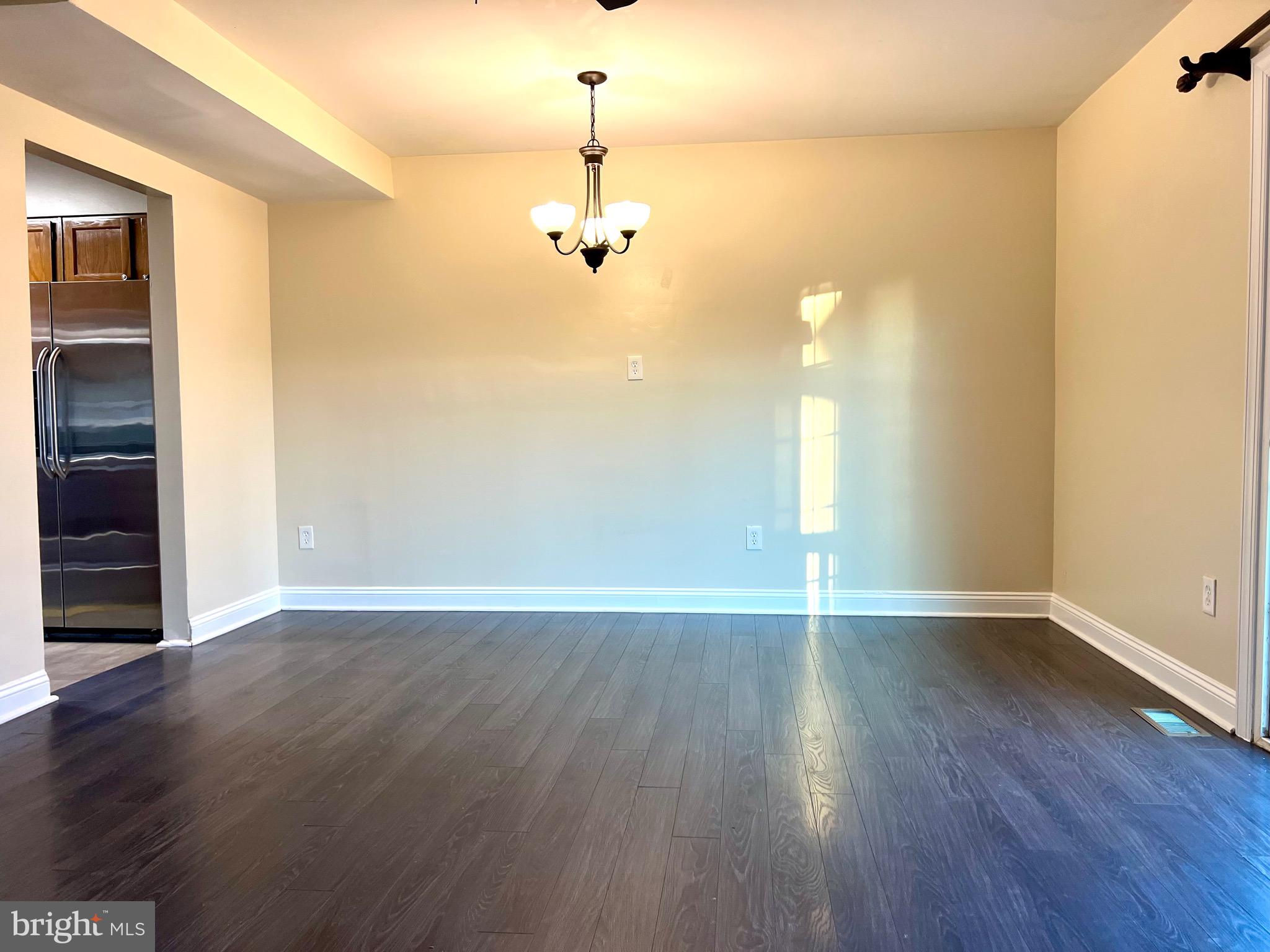 22373 Mayfield Way