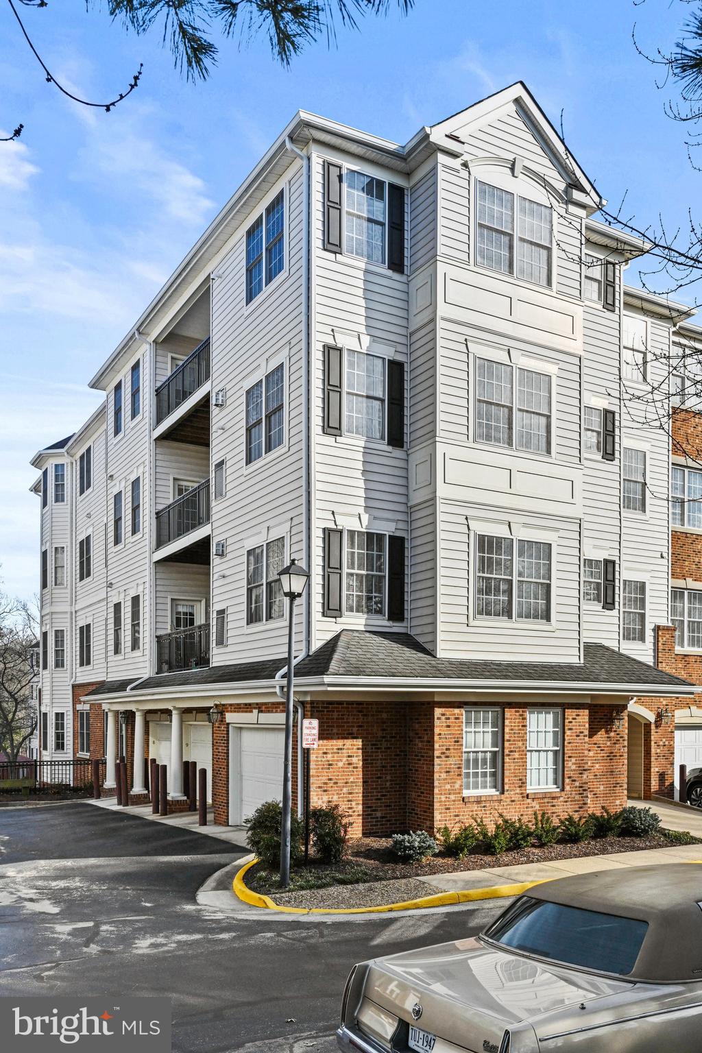 20745 Royal Palace Sq #317