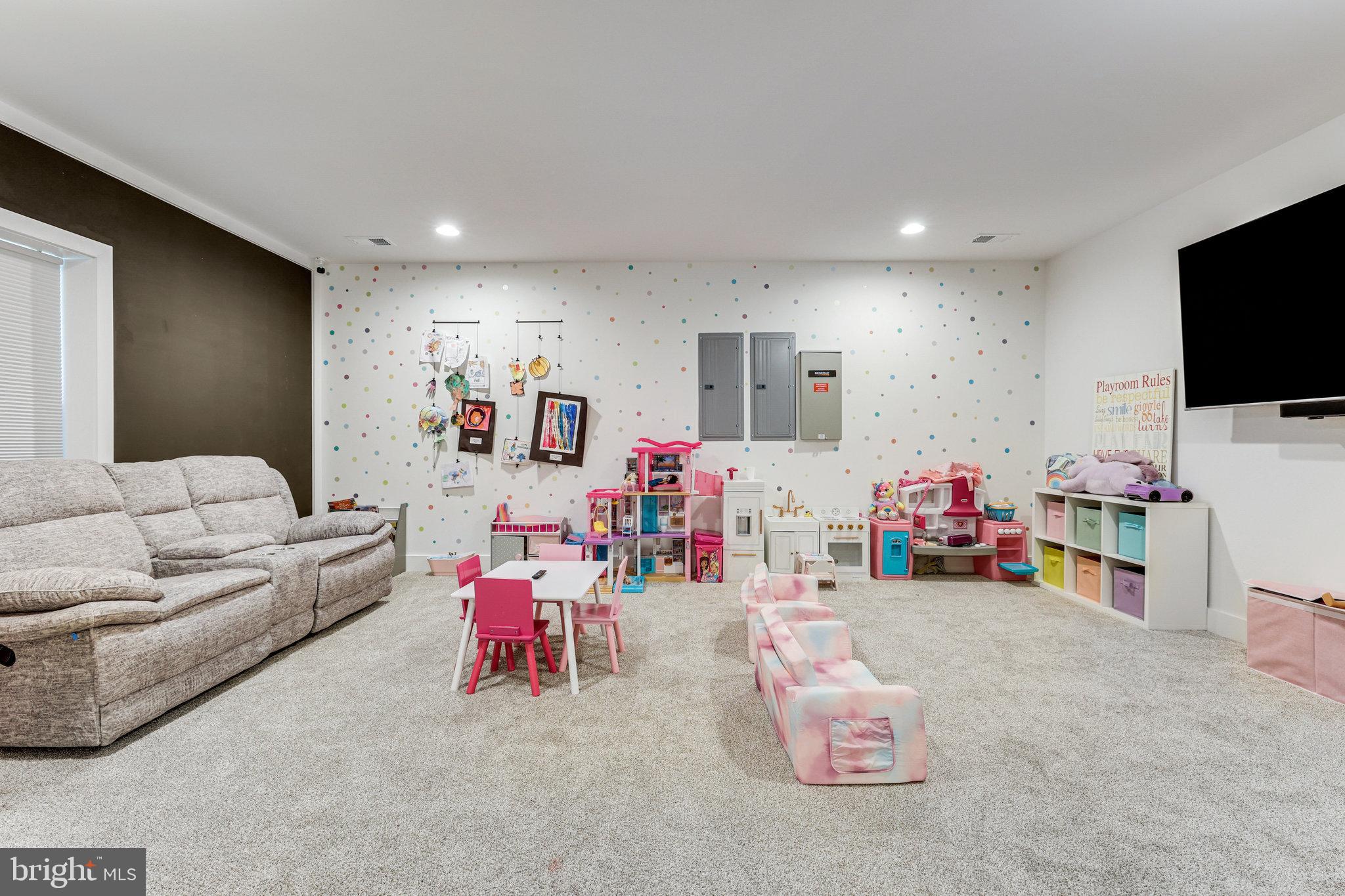 16737 Huntwick Pl