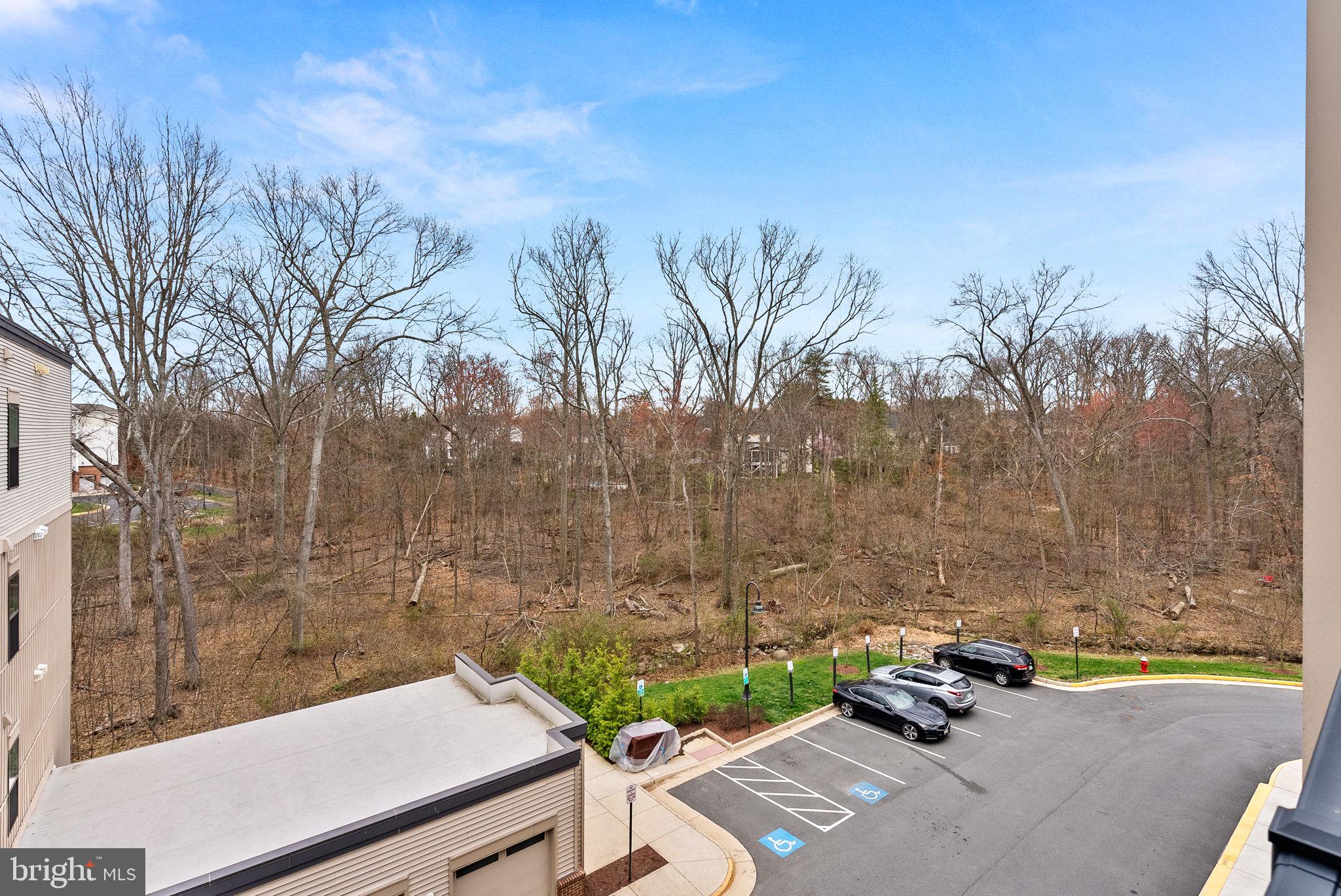 43095 Wynridge Dr #405