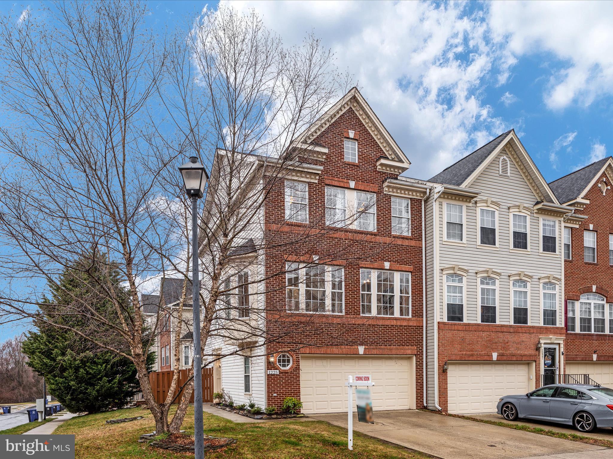 1225 Cambria Ter NE