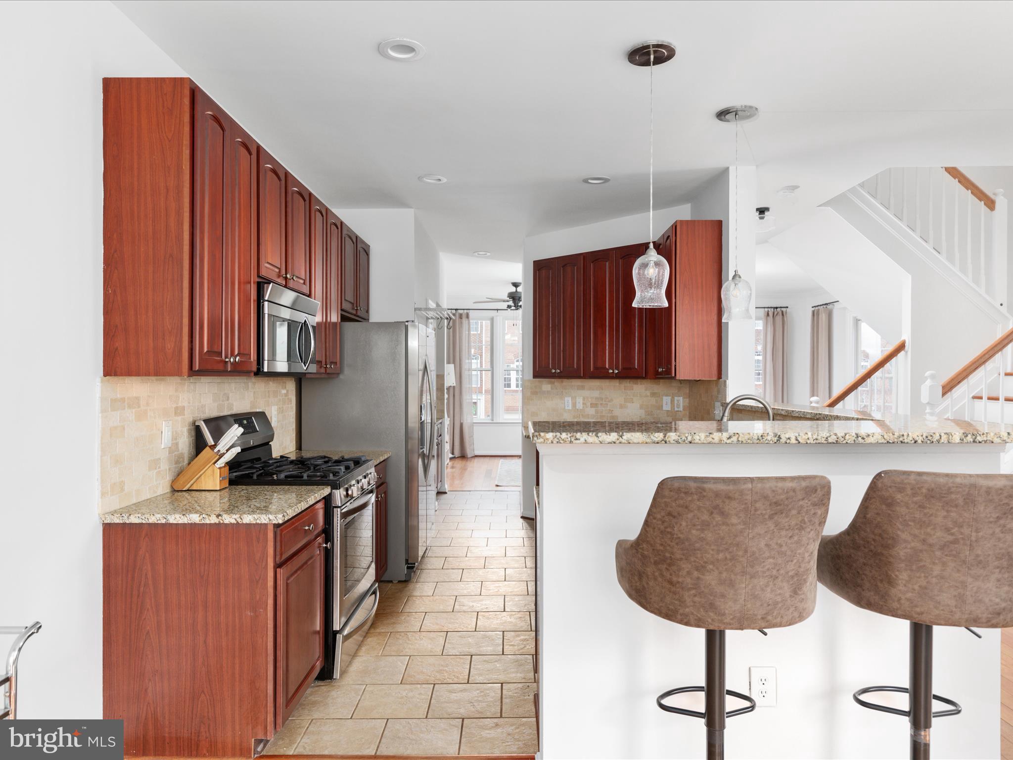 1225 Cambria Ter NE
