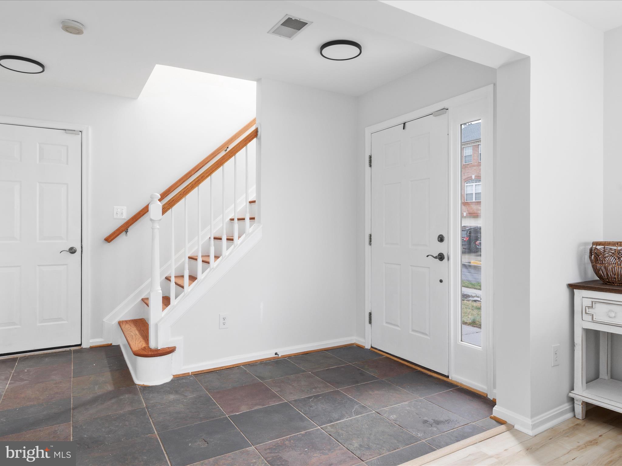 1225 Cambria Ter NE