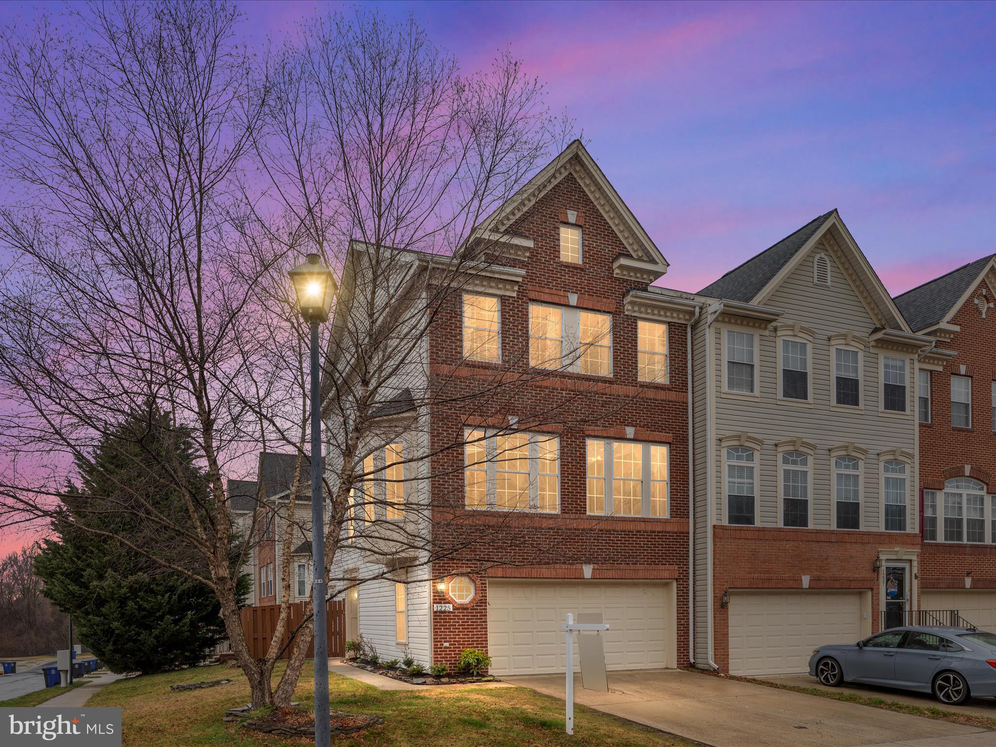 1225 Cambria Ter NE