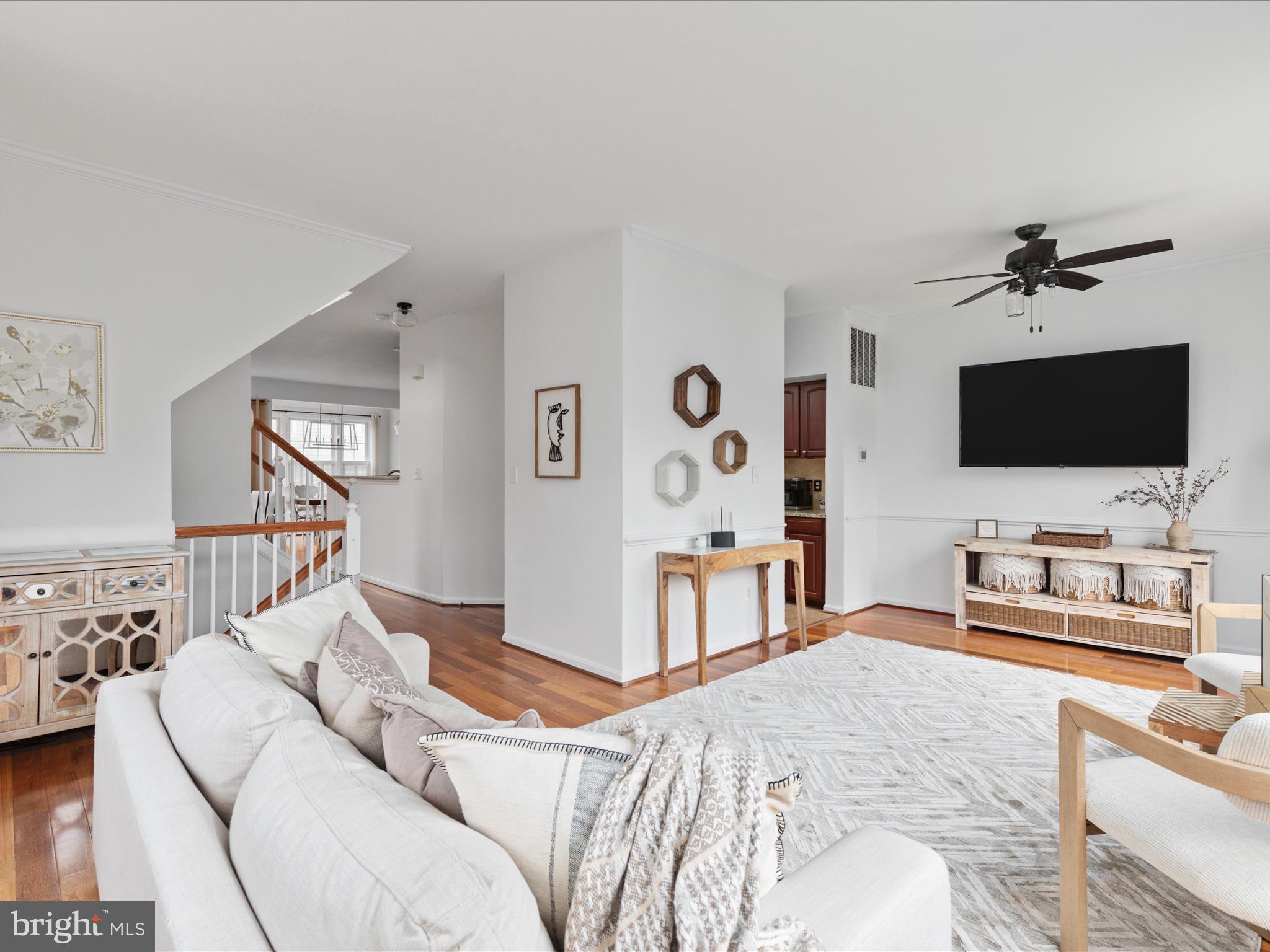 1225 Cambria Ter NE